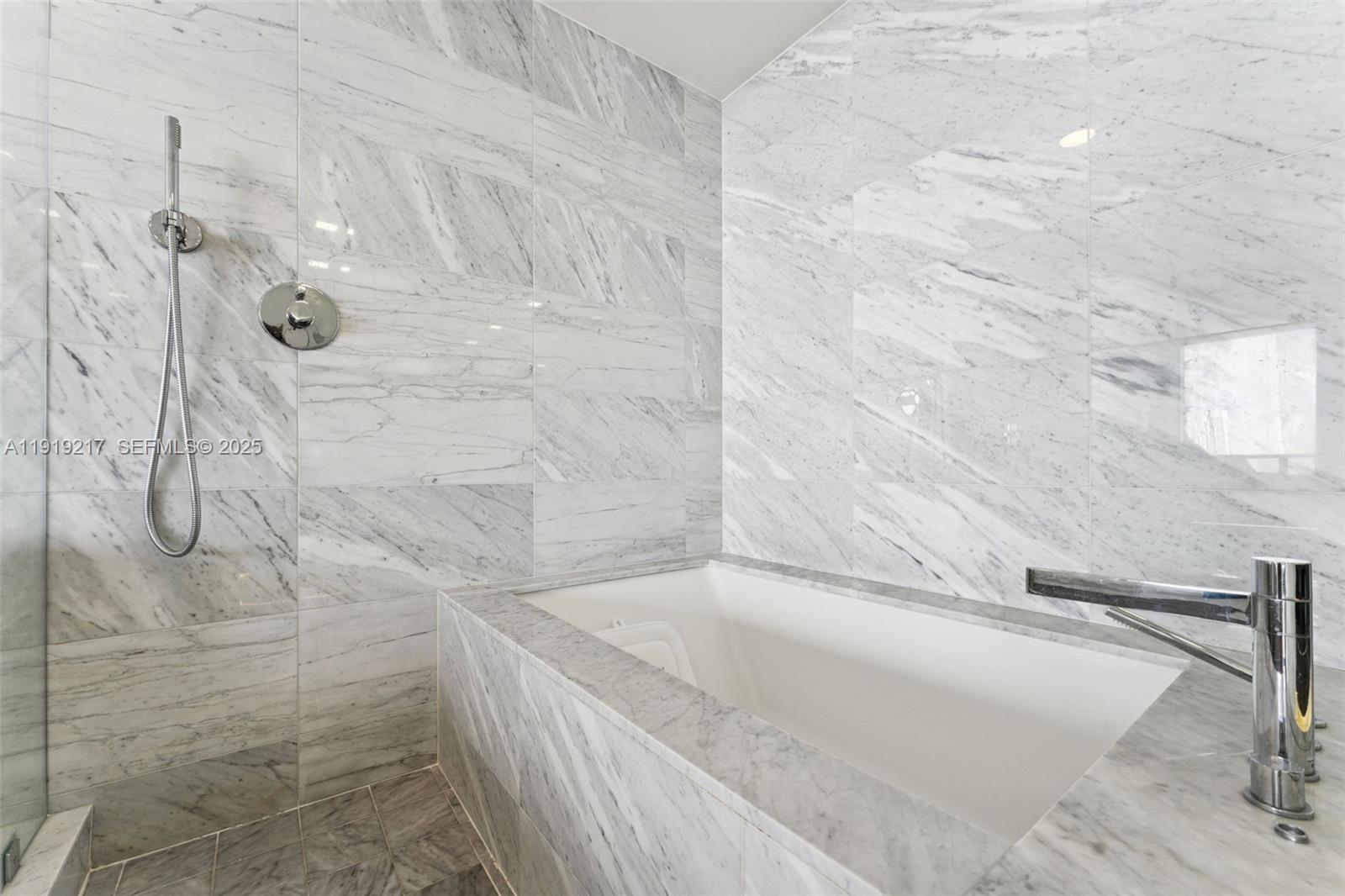 3131 NE 7th Ave #4204, Miami FL 33137