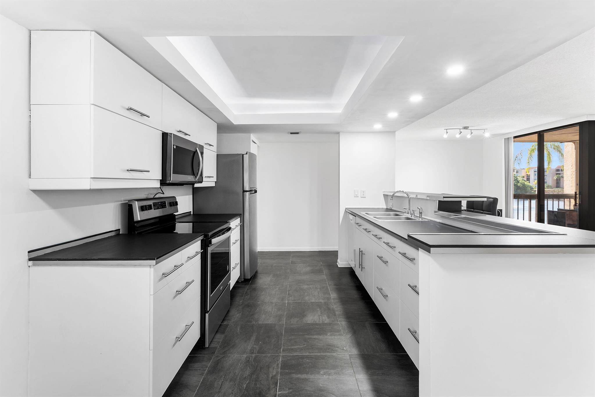 Lavers Delray Racquet Clu