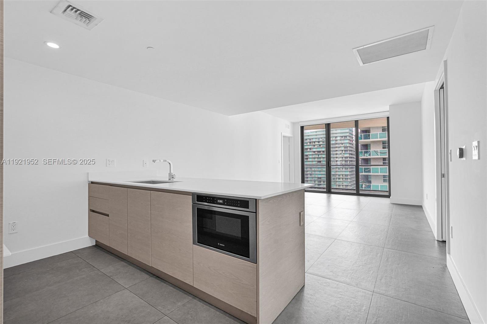 Condo for Rent in Miami, FL