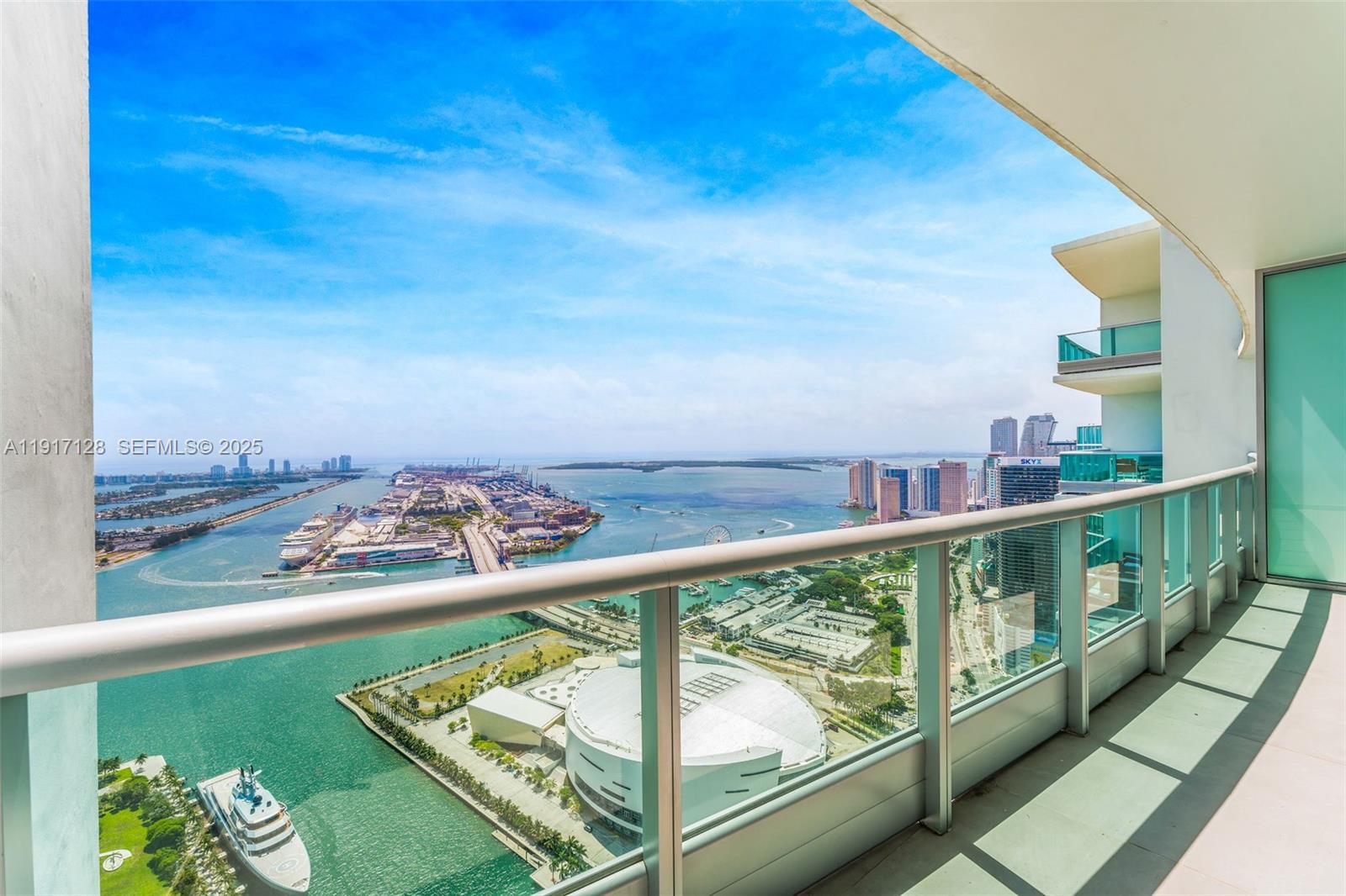 900 Biscayne Bay Condo