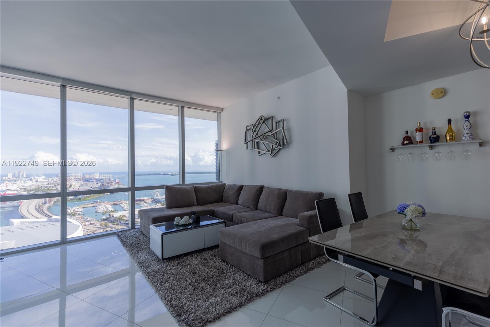 Paramount Miami Worldcent