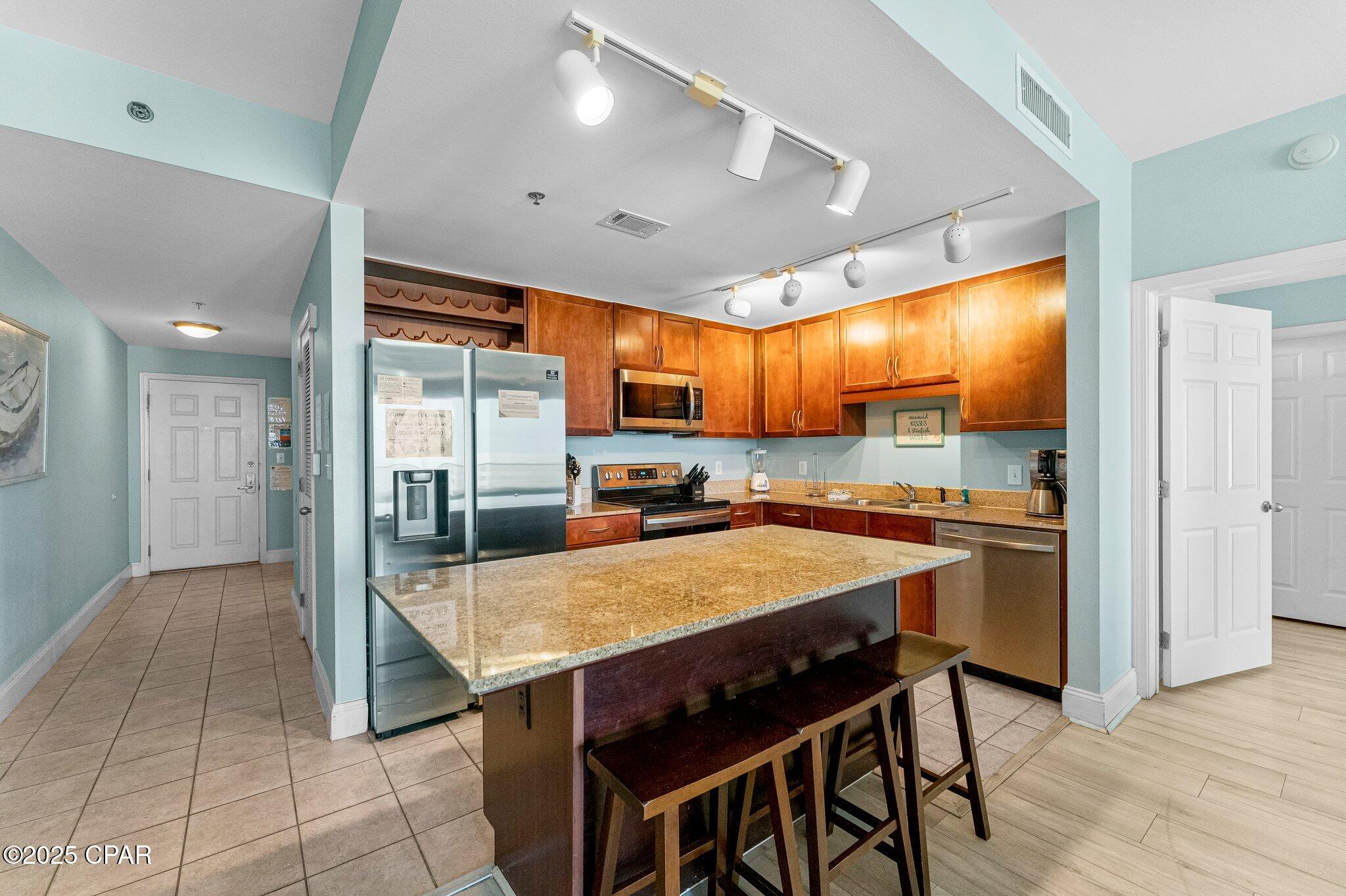 Image 12 For 9860 Thomas Drive 1125