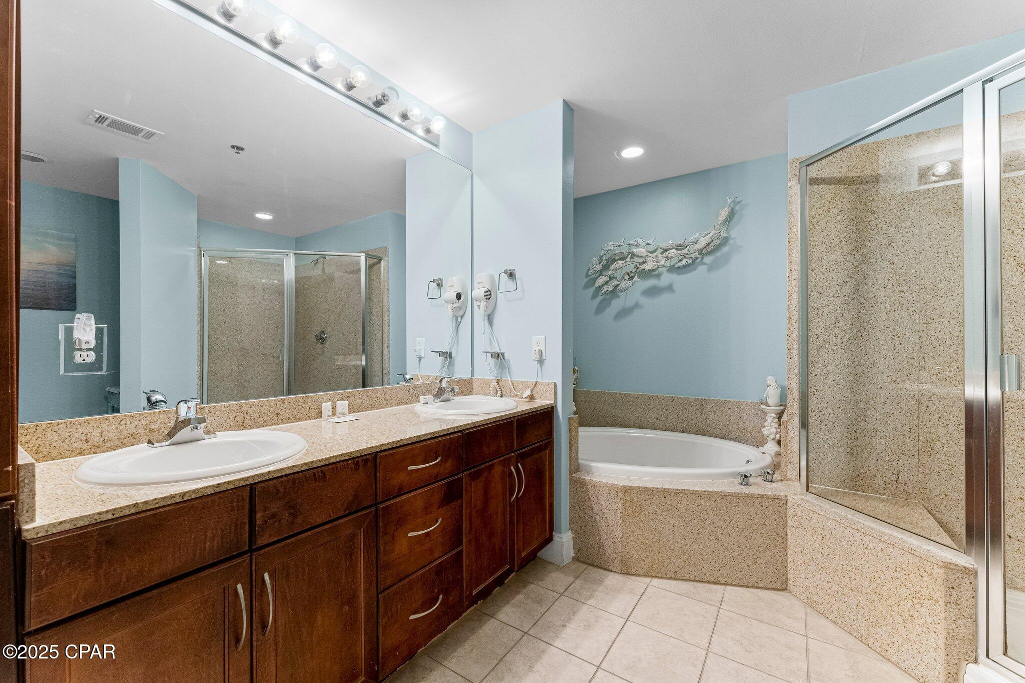 Image 21 For 9860 Thomas Drive 1125