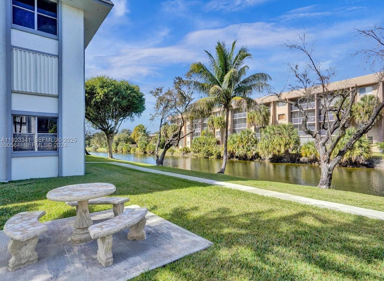 Ludlum Lake Condo Bldg C