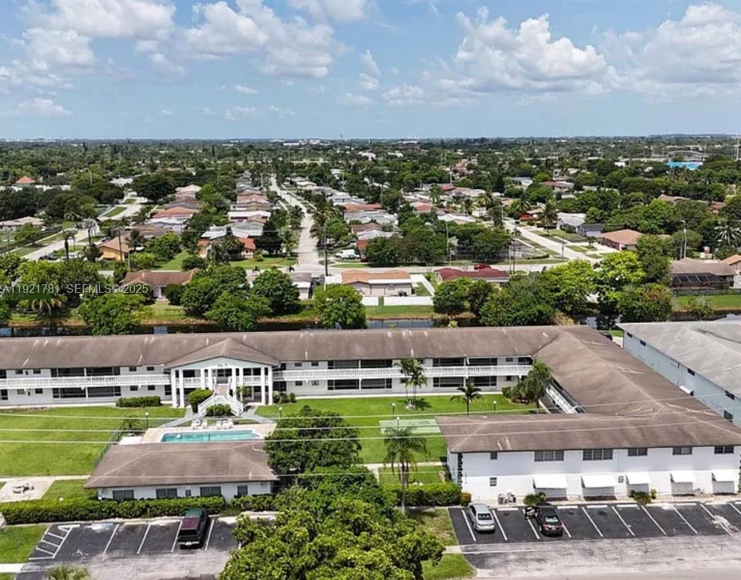 Edgewood Greens Condo