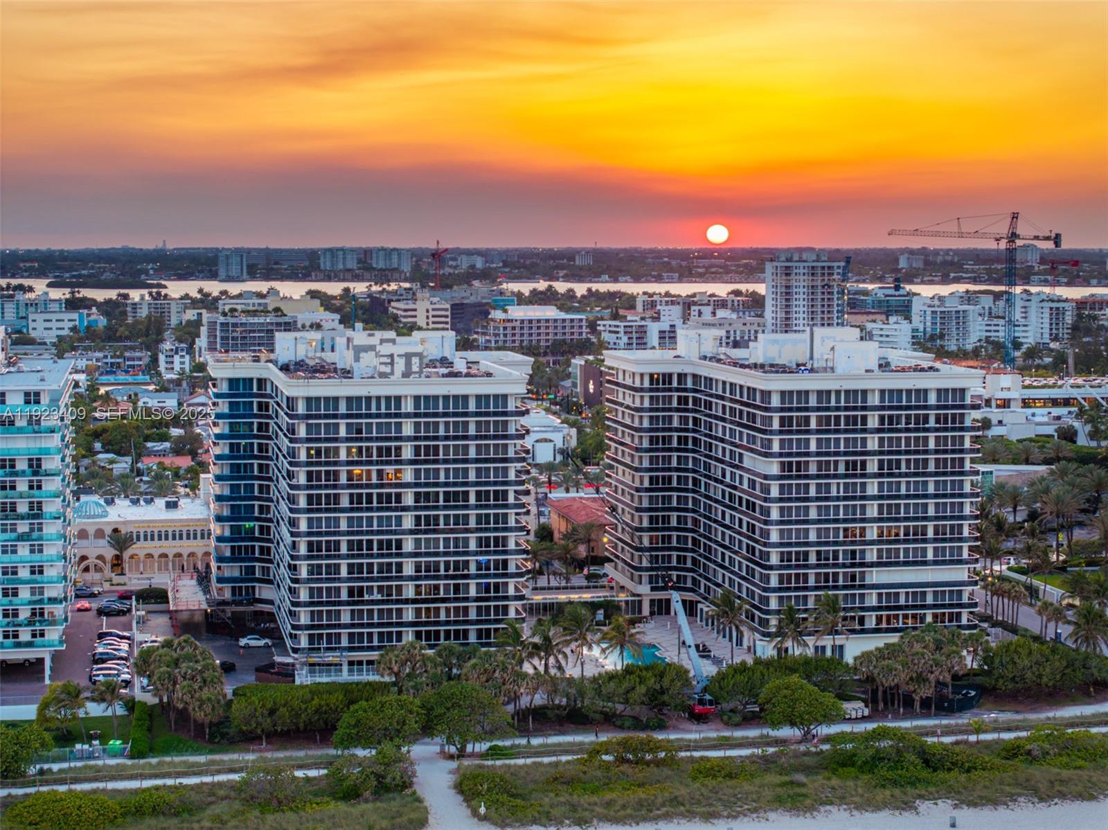 Apartamento en Venta en Surfside, FL