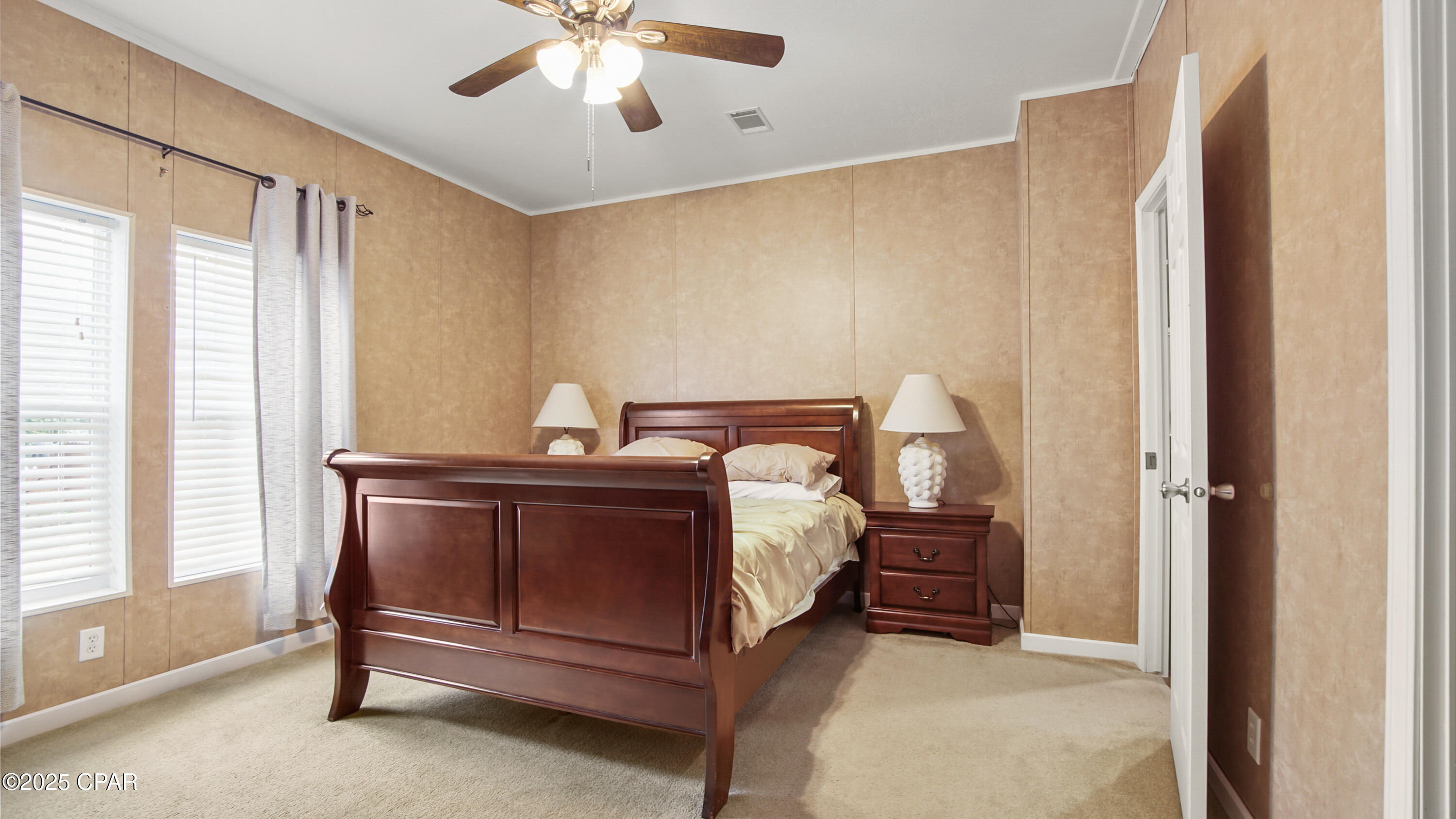 Image 14 For 105 Evergreen Street