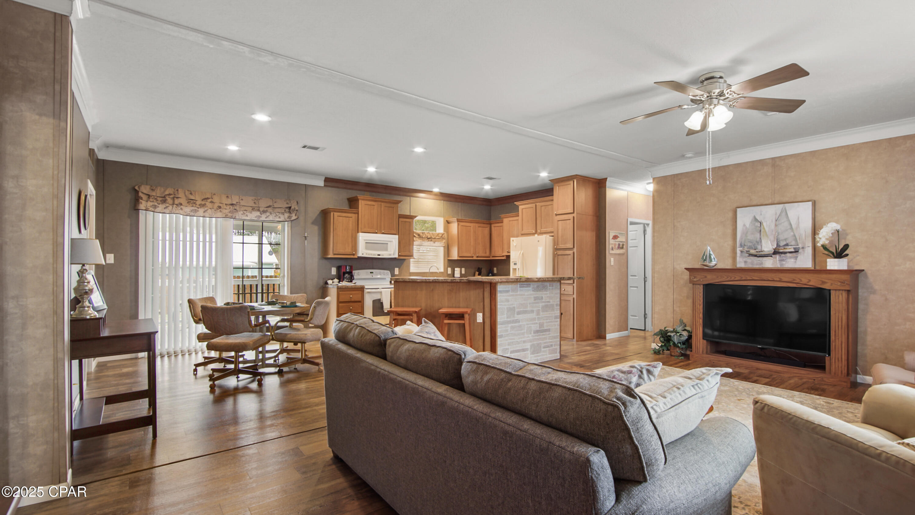 Image 5 For 105 Evergreen Street