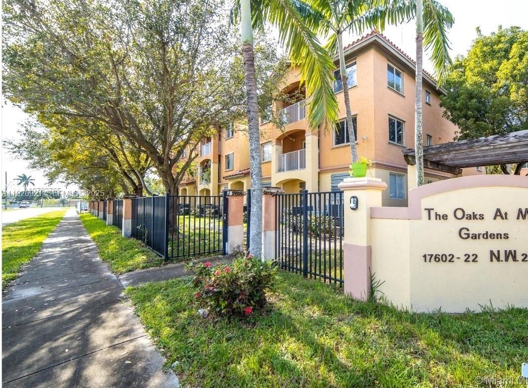 The Oaks At Miami Gardens