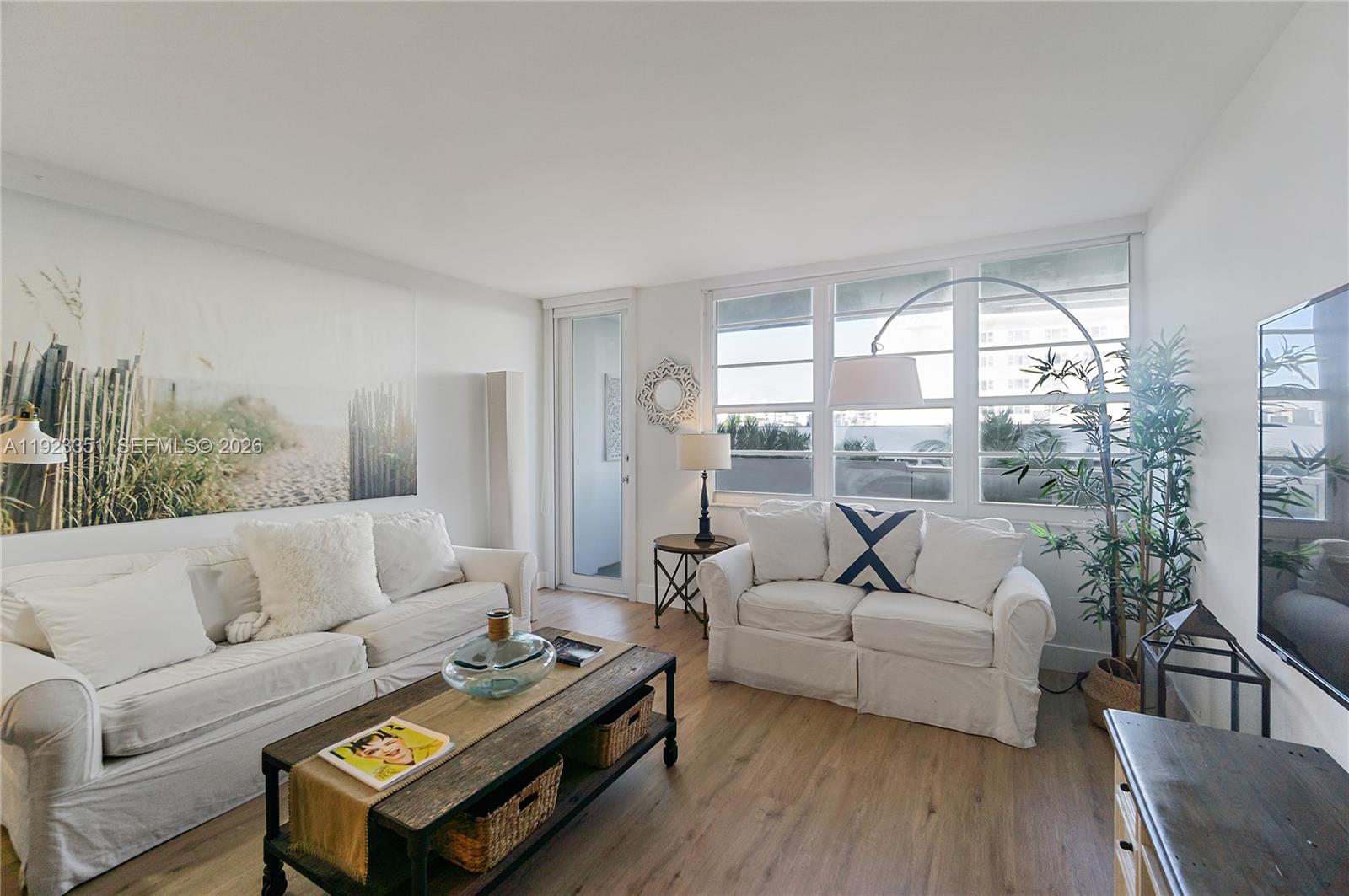 The Decoplage Condo