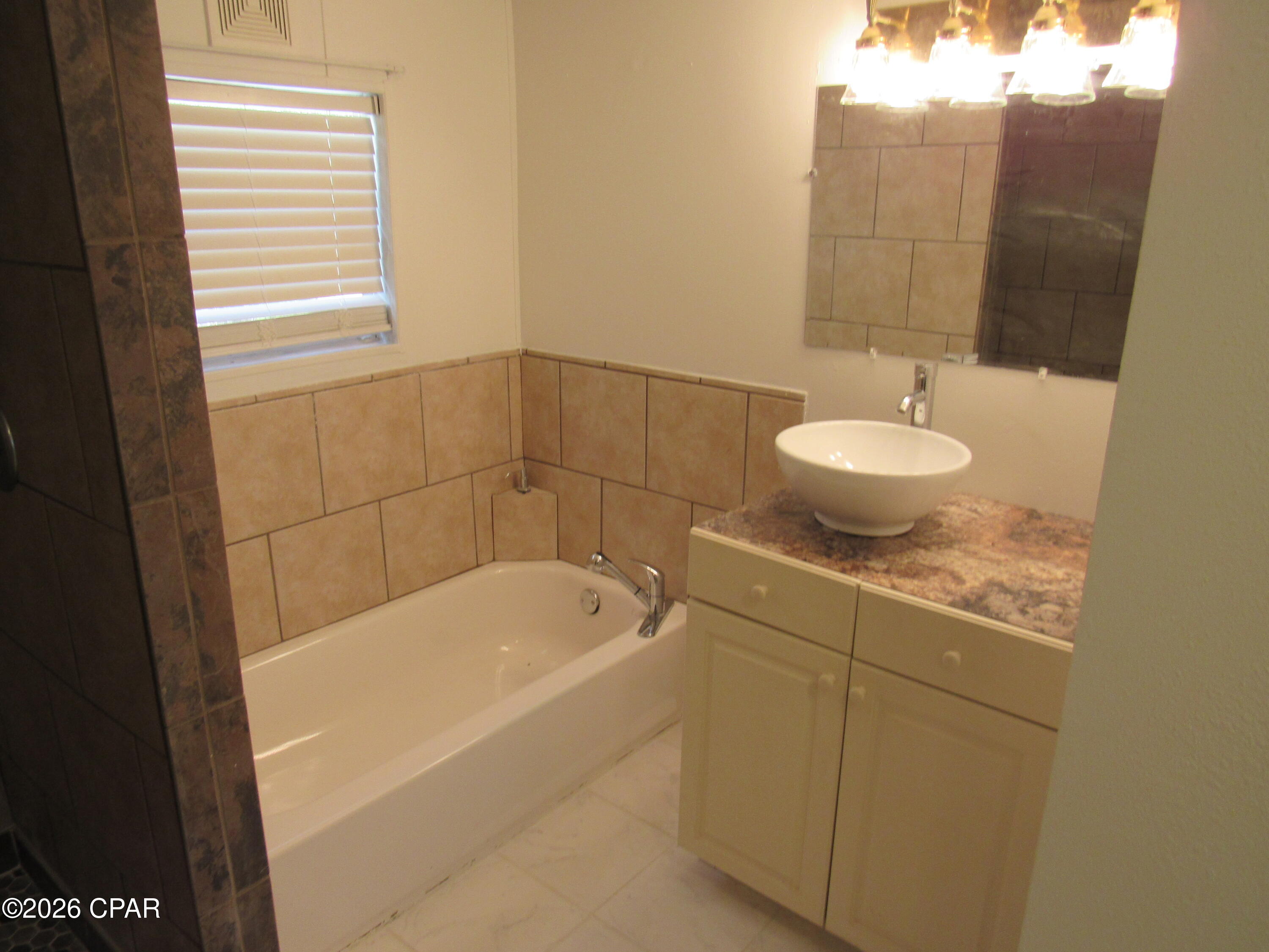 Image 38 For 2988 Five Points Road