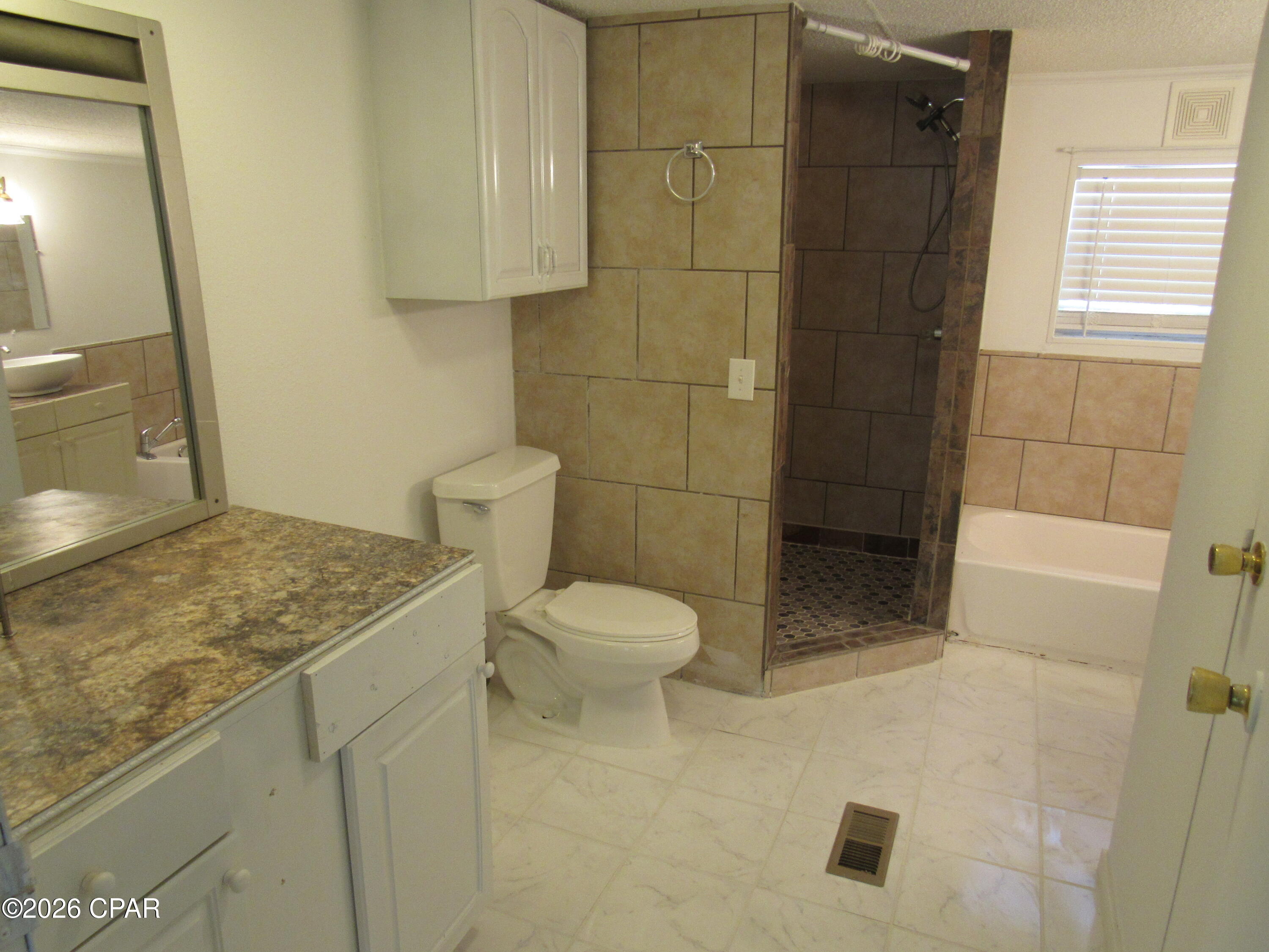 Image 39 For 2988 Five Points Road