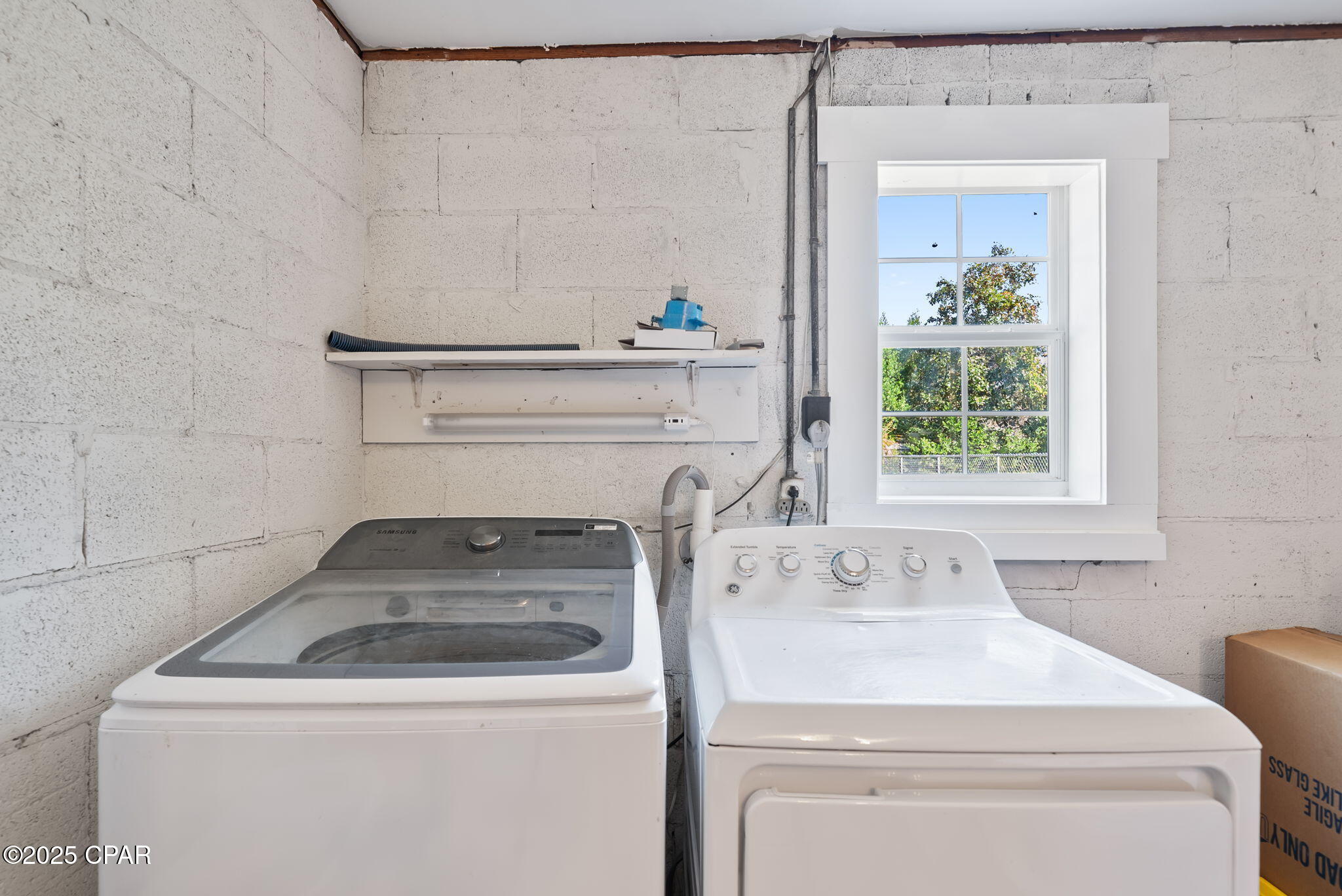 Image 23 For 440 Macarthur Avenue