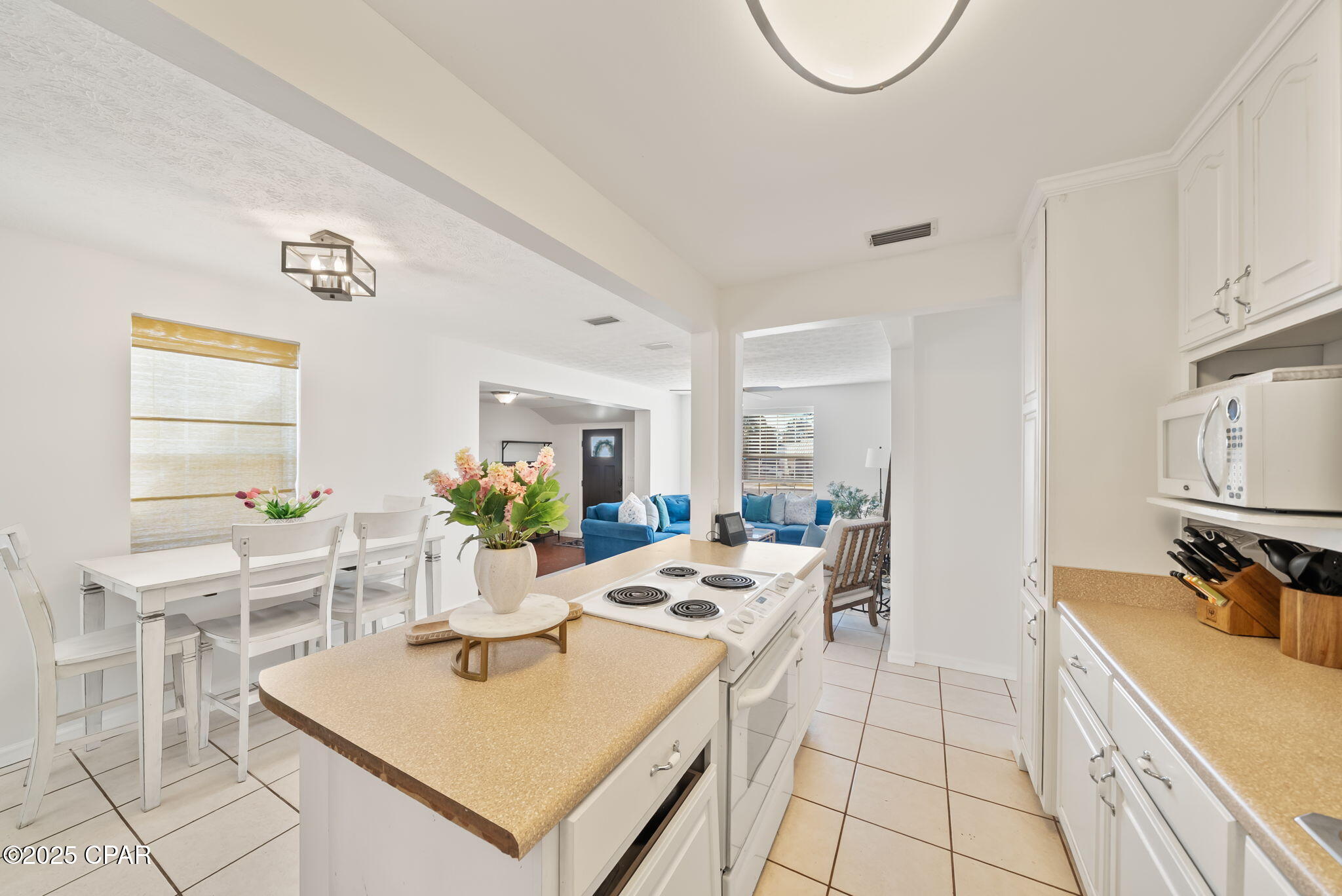 Image 6 For 440 Macarthur Avenue