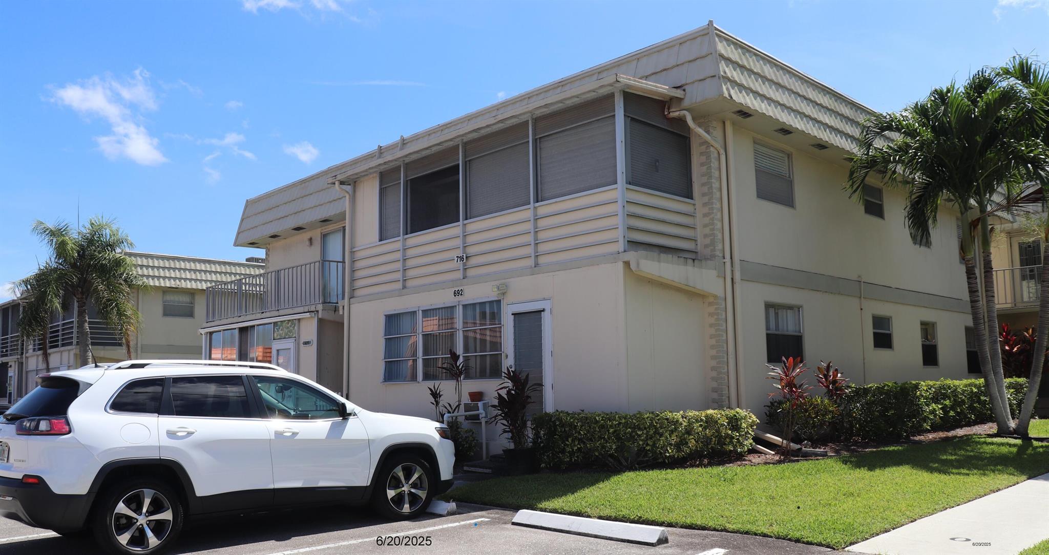 Kings Point Saxony Condos