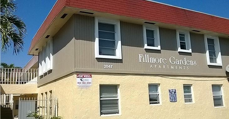 Hollywood Little Ranches