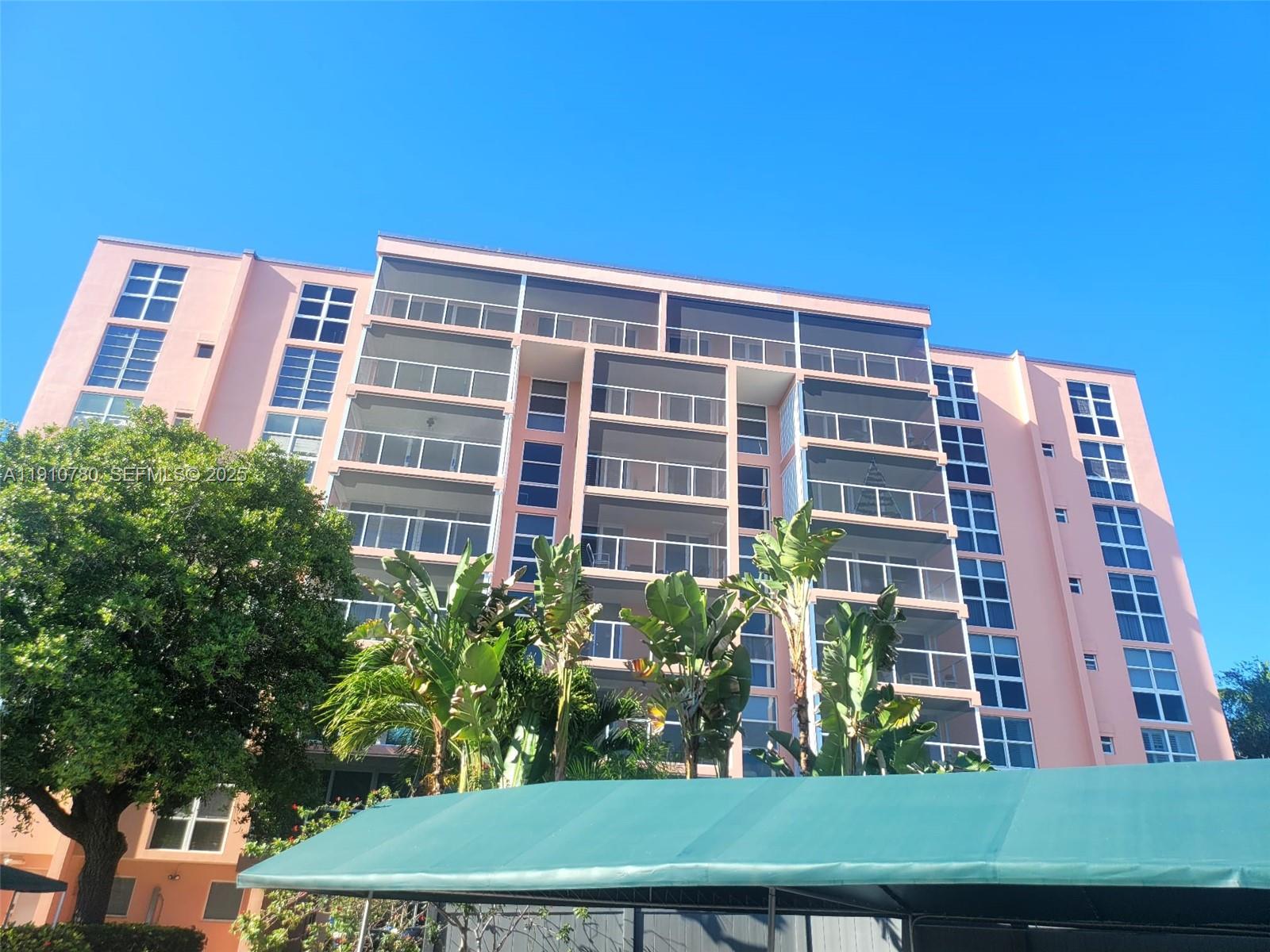 Seventeen Fifty Las Olas