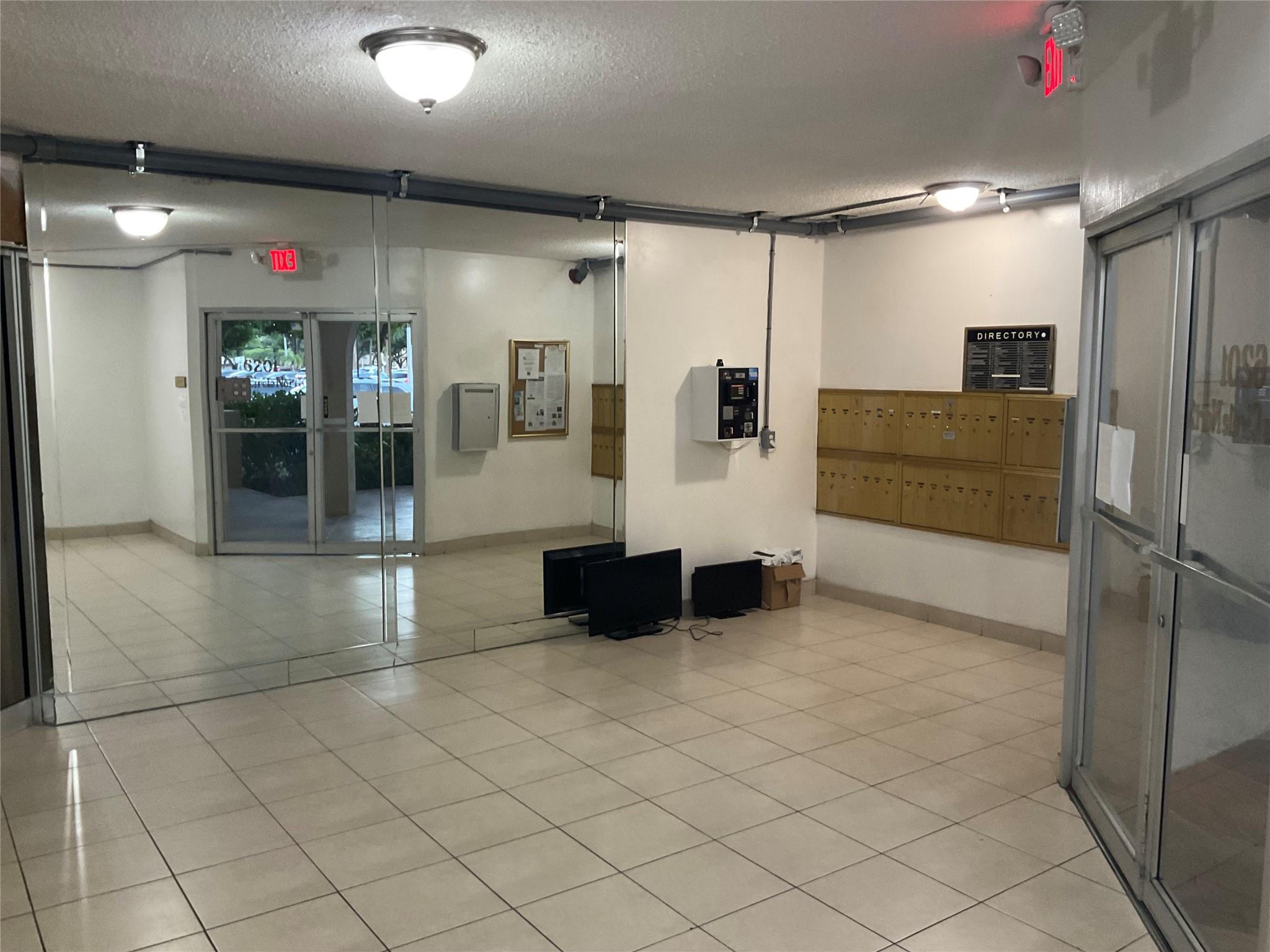 Homes for sale in Lauderhill, FL | 6201 N Falls Circle Dr #309, Lauderhill, FL 33319 | MLS# F10539256