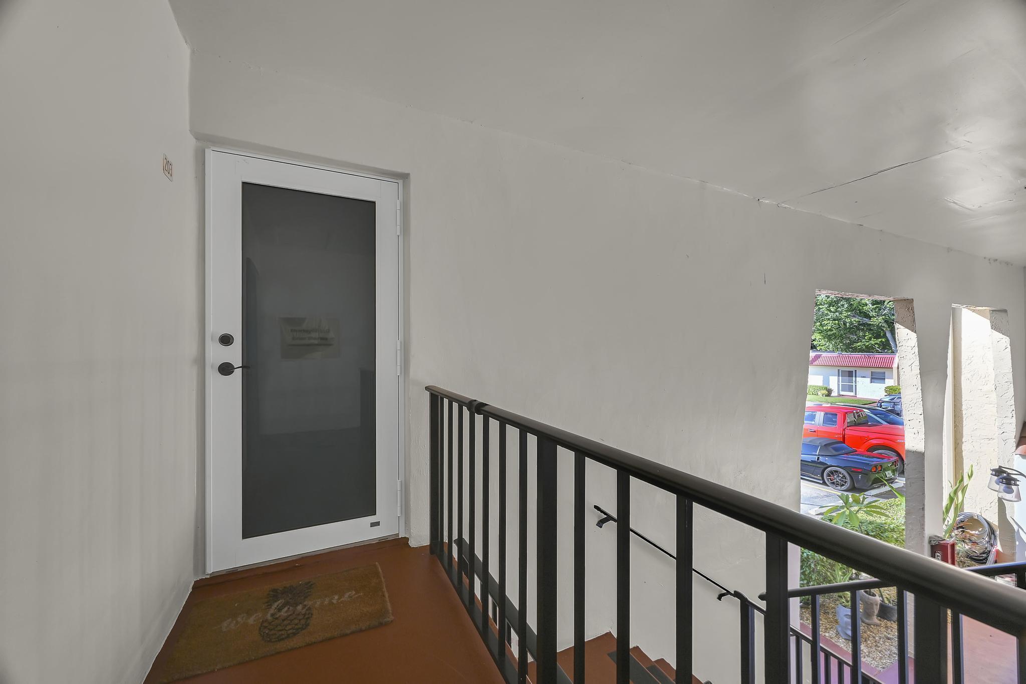 Golden Lakes Village Cond