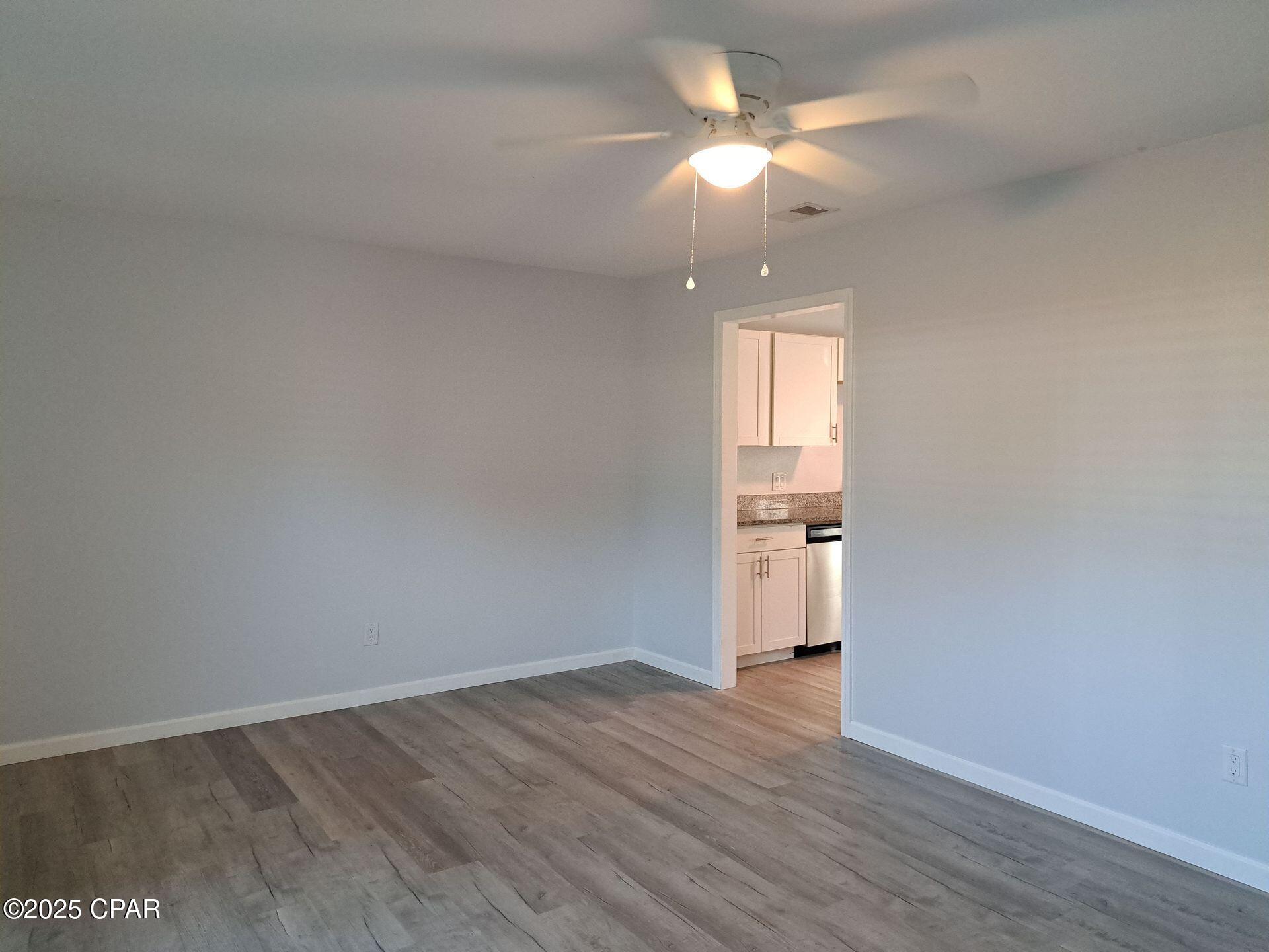 Image 6 For 4828 Grimes Street 2