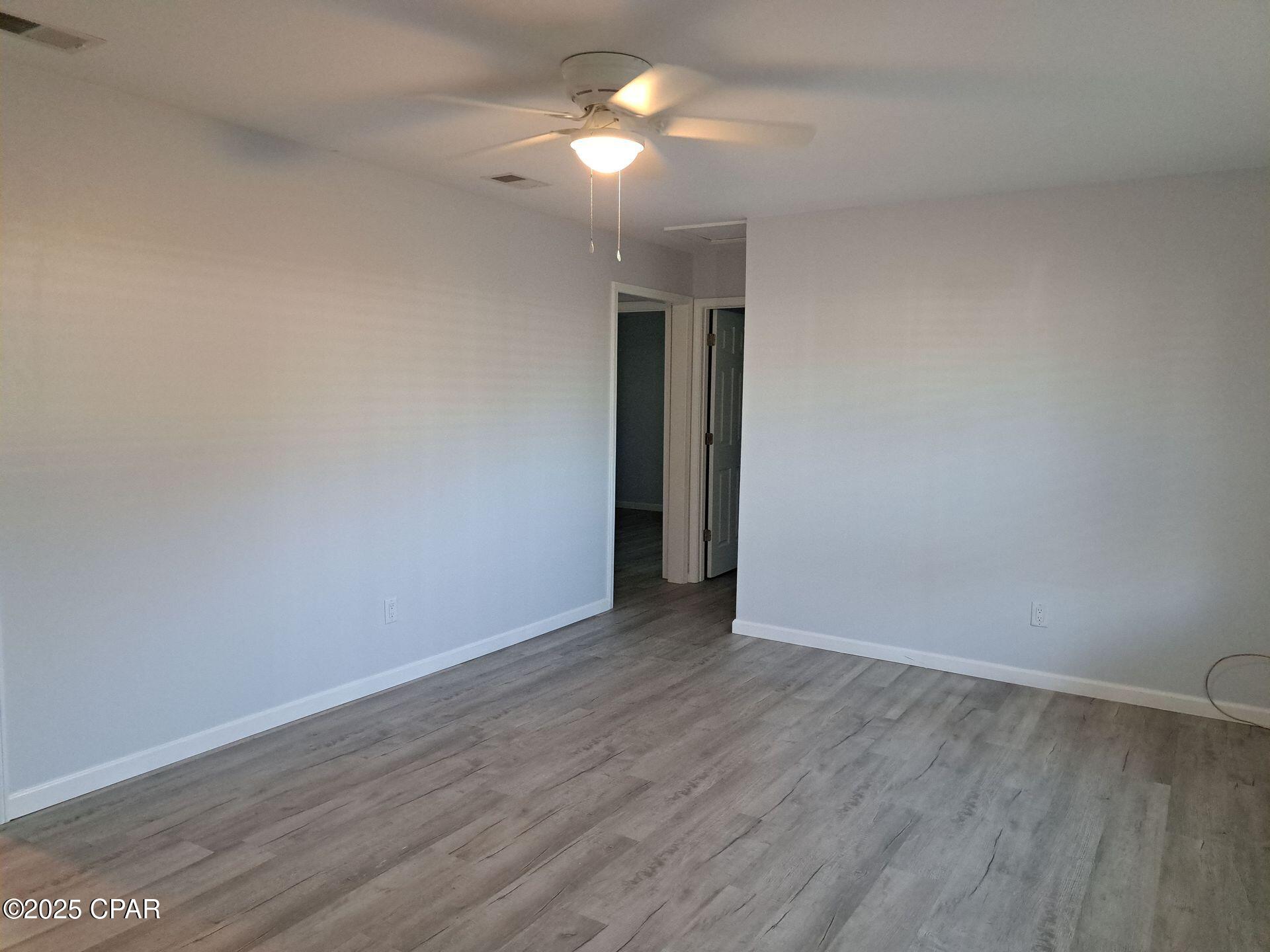 Image 7 For 4828 Grimes Street 2