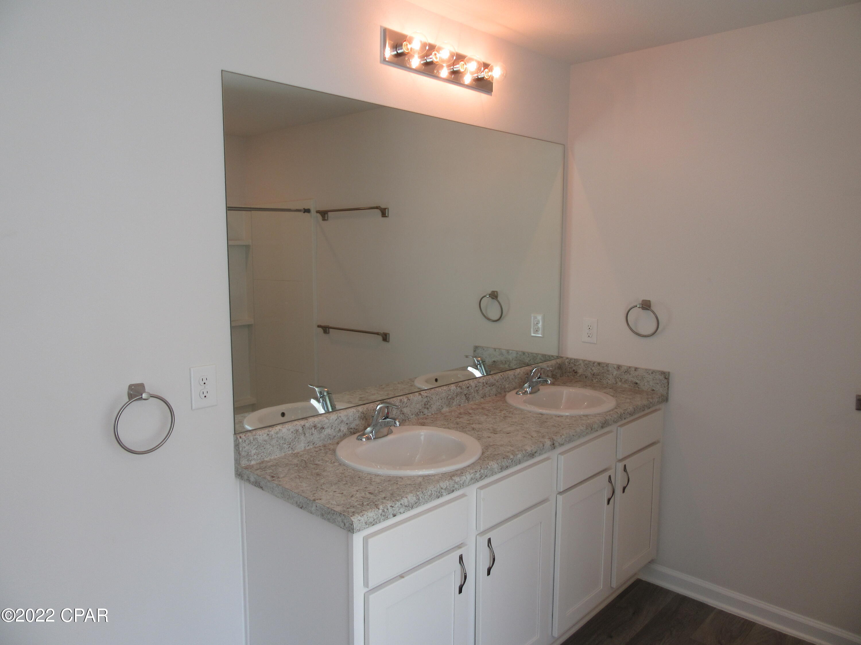 Image 18 For 4015 Pioneer Lane