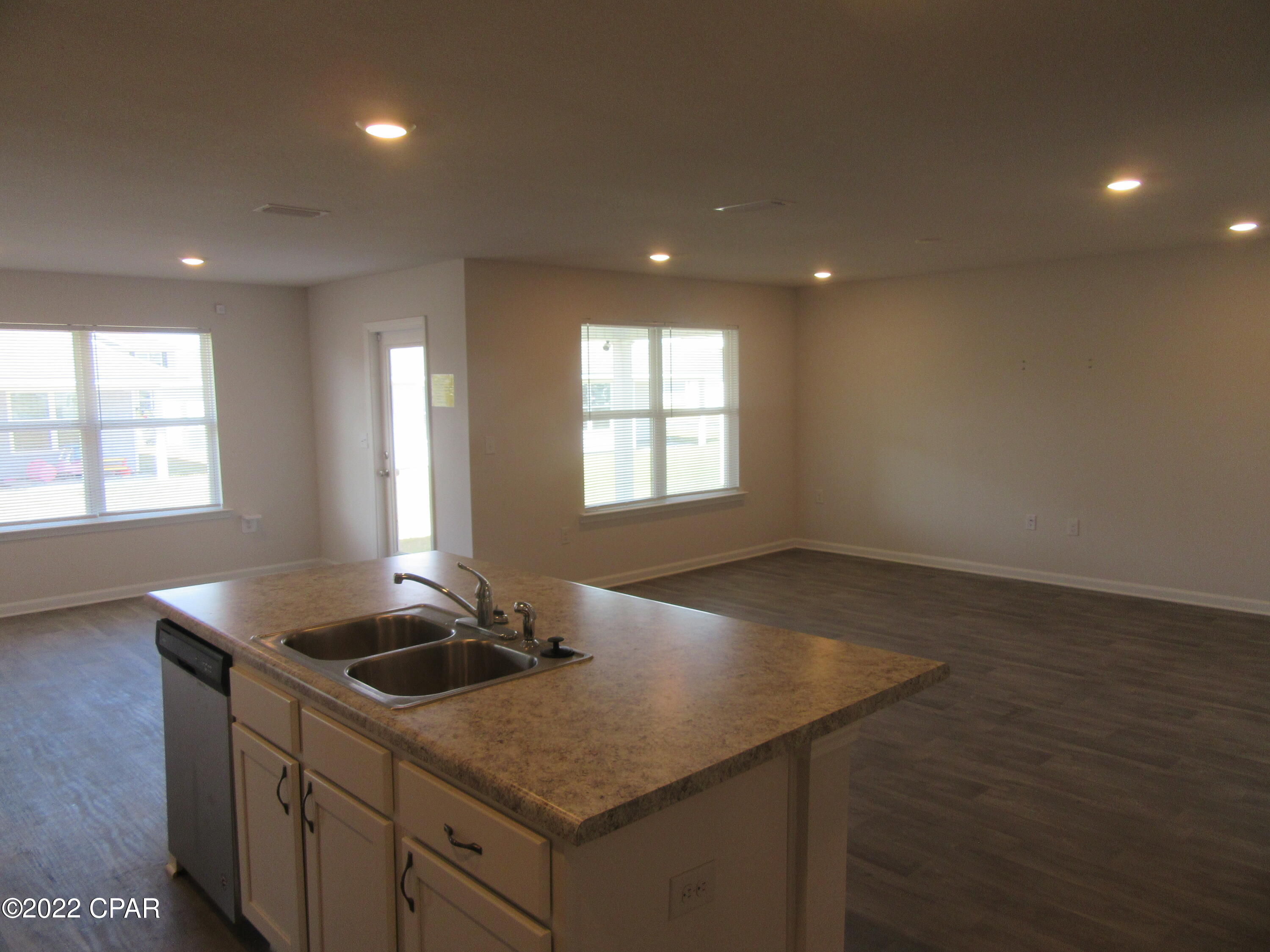 Image 7 For 4015 Pioneer Lane