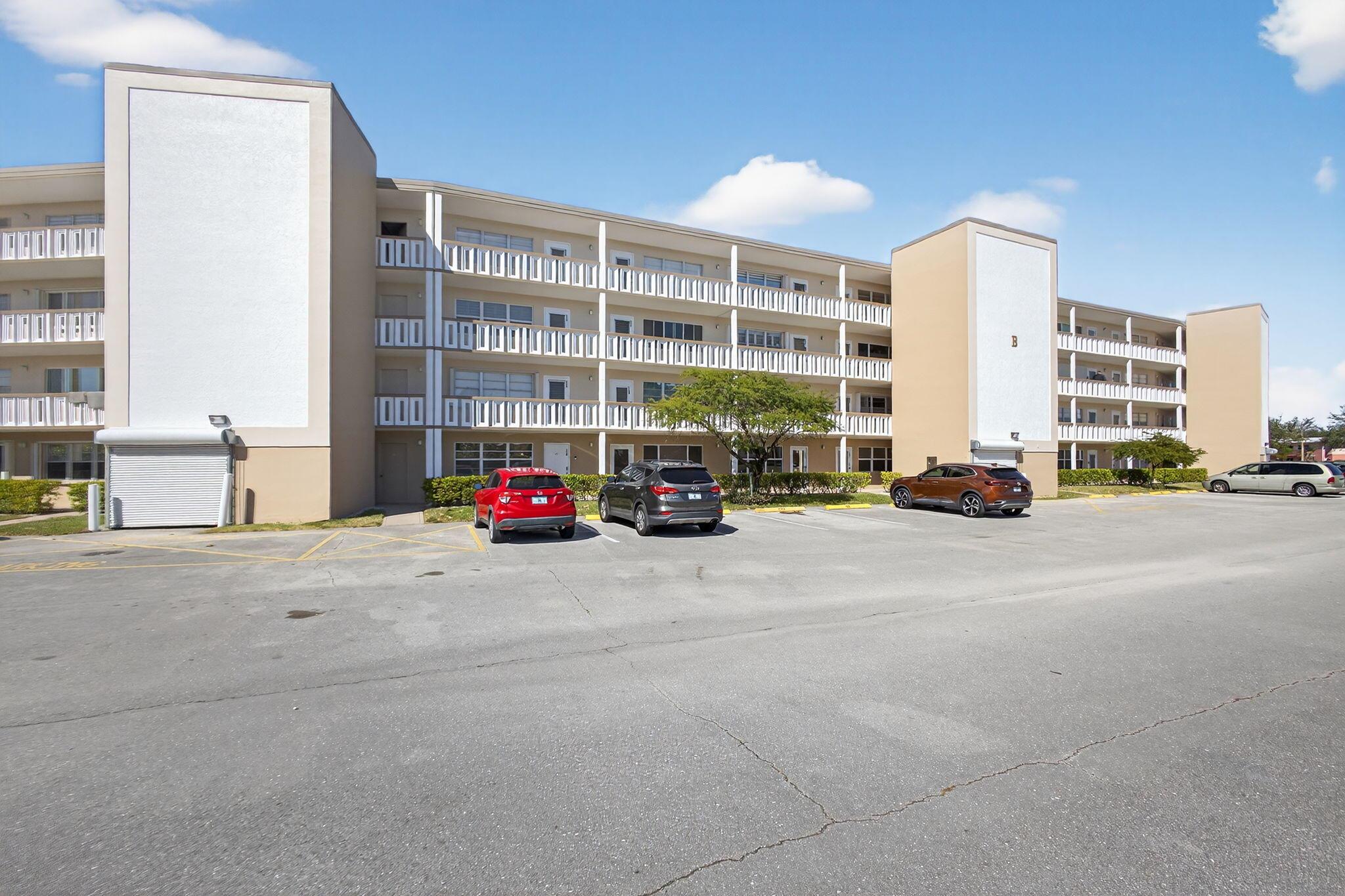 Century Village Dover Con