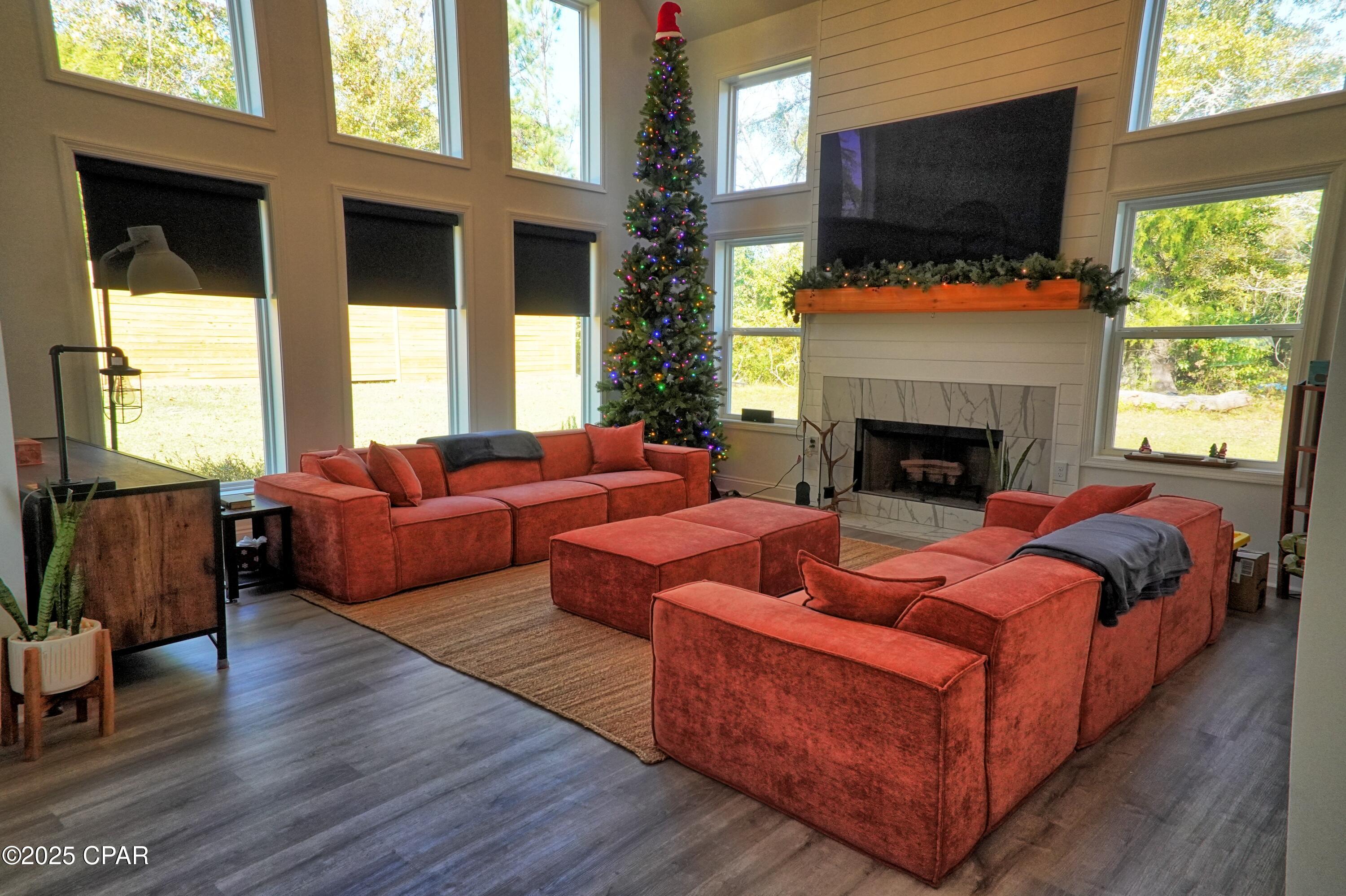 Listing photo id 6 for 908 Caryville Road