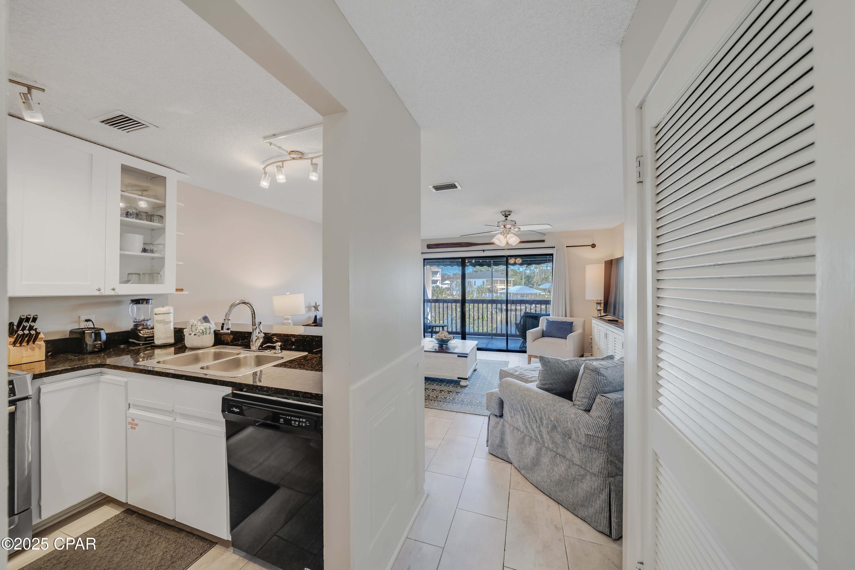 Image 11 For 8730 Thomas Drive 313