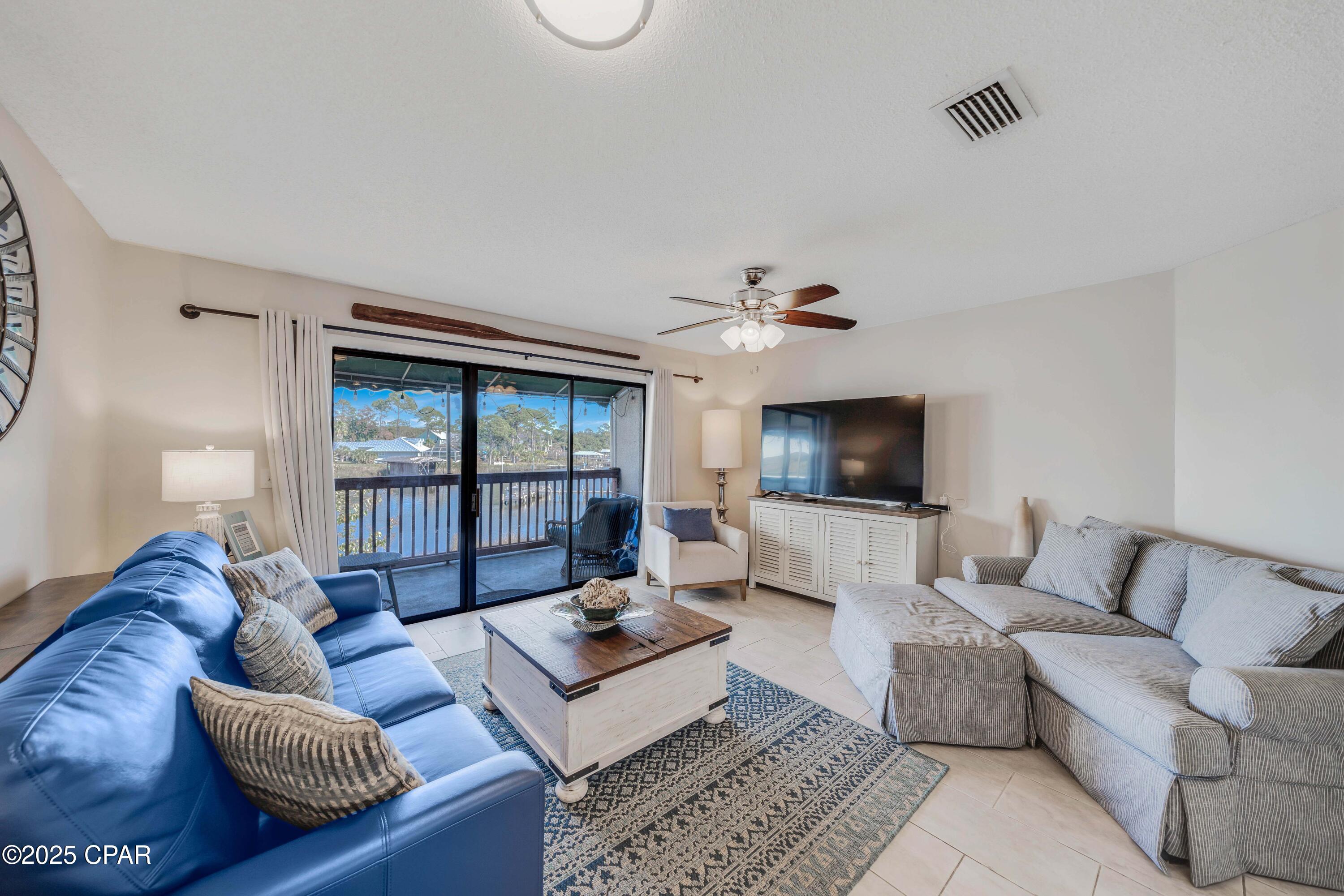 Image 2 For 8730 Thomas Drive 313