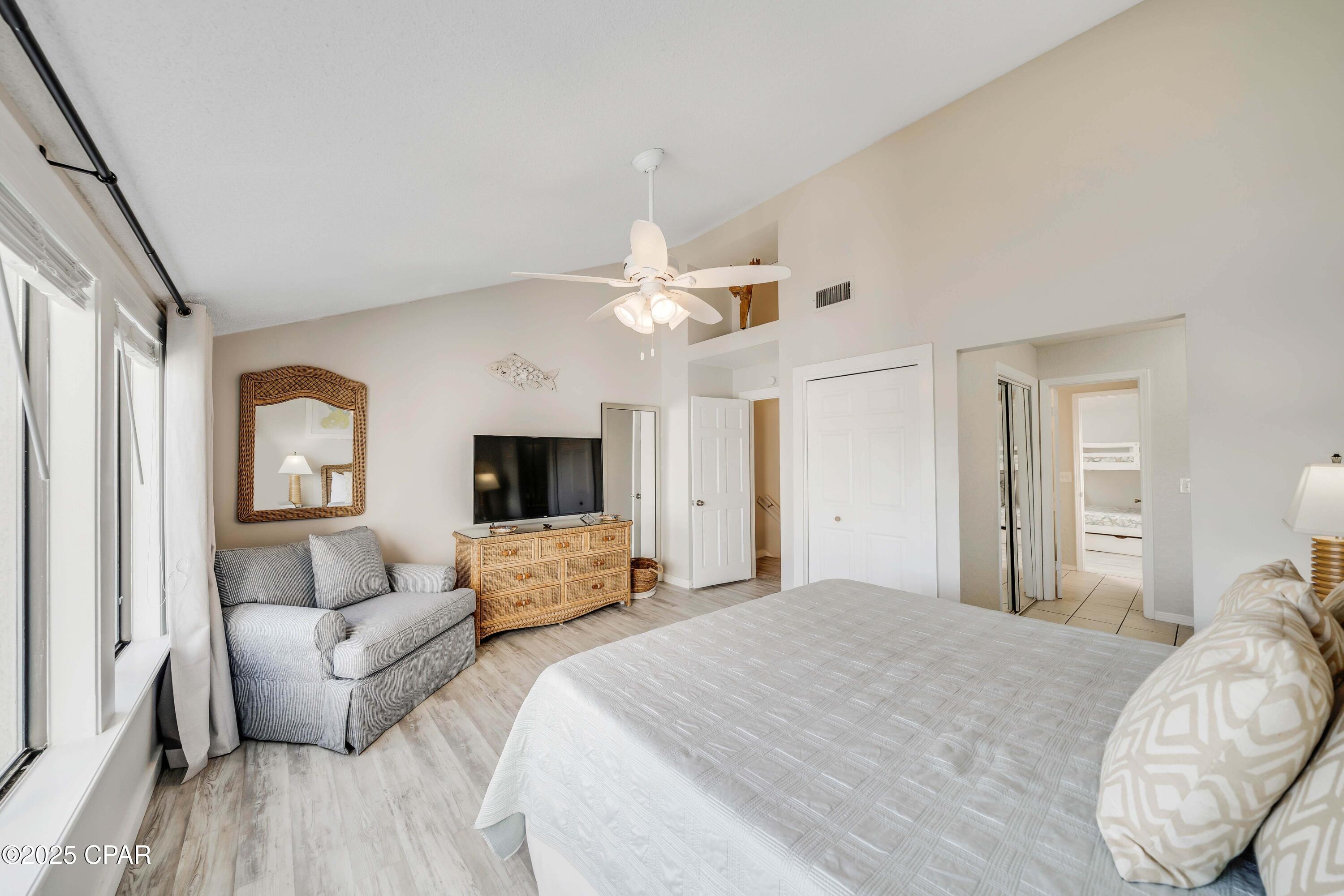 Image 21 For 8730 Thomas Drive 313