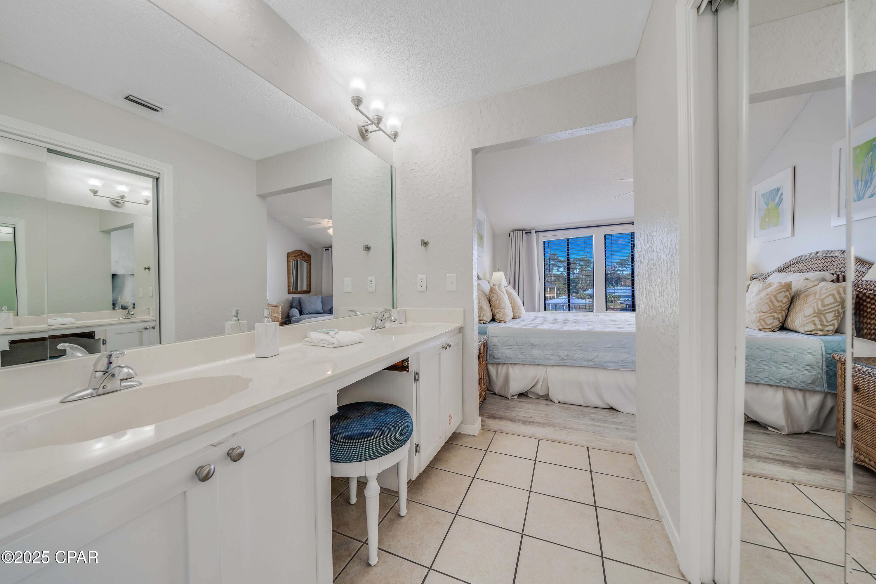 Image 25 For 8730 Thomas Drive 313