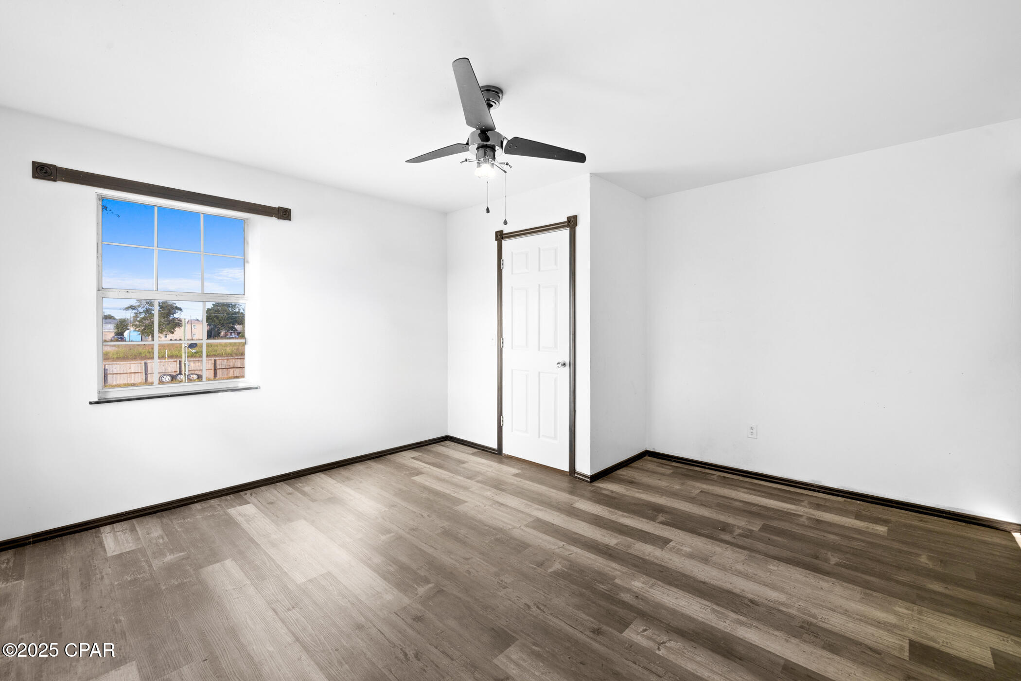 Image 10 For 816 Transmitter Road