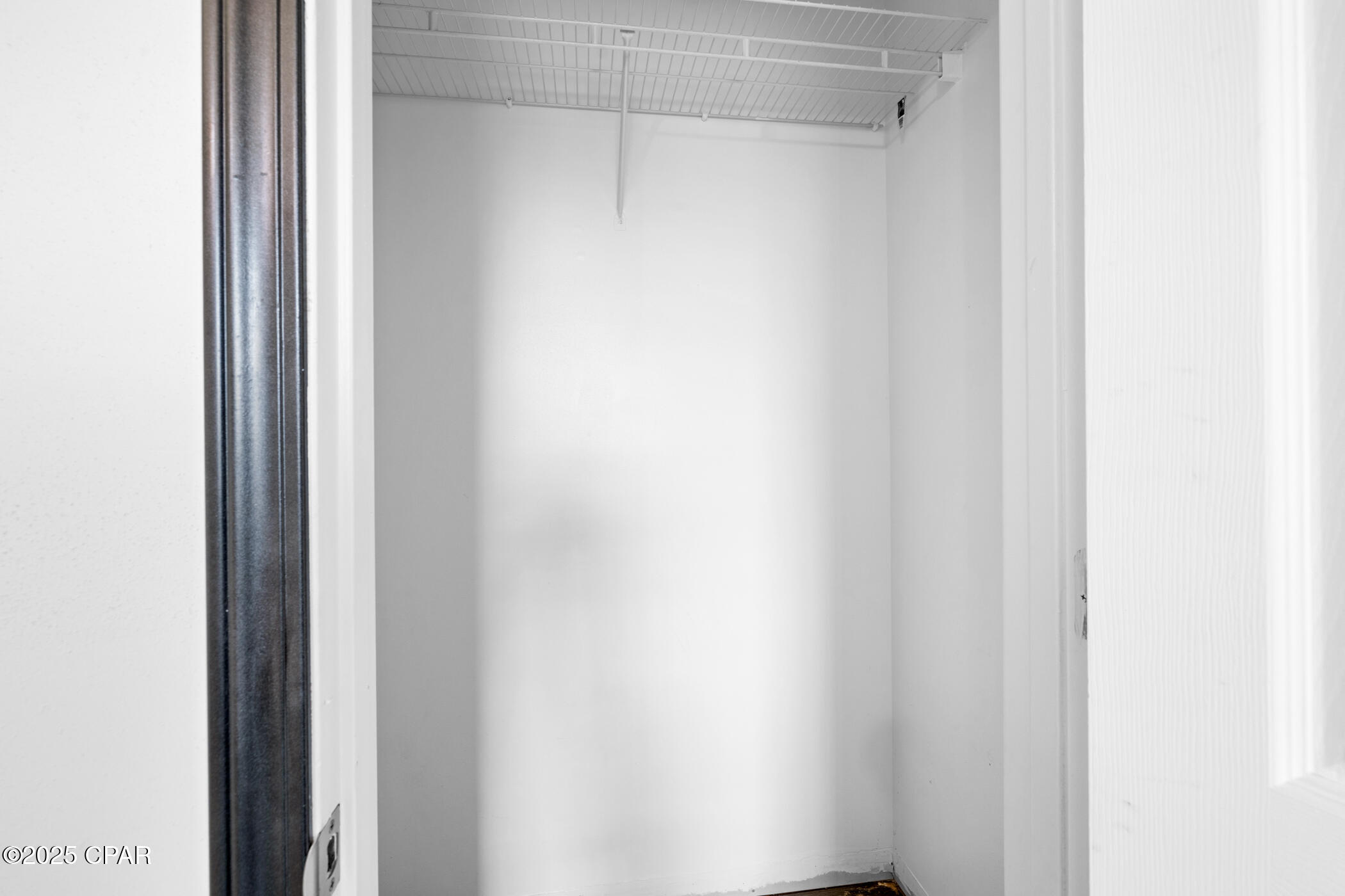 Image 23 For 816 Transmitter Road