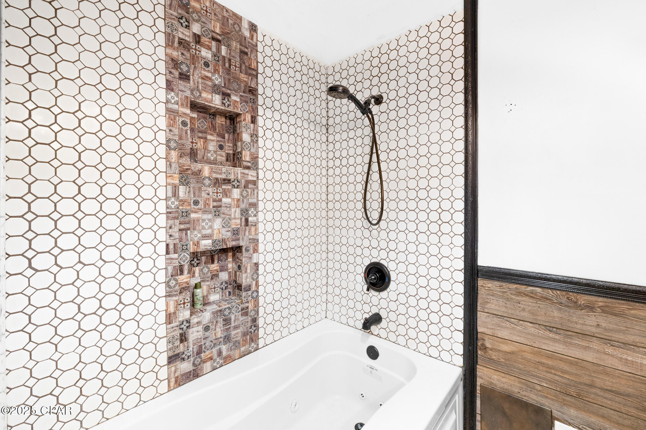 Image 26 For 816 Transmitter Road