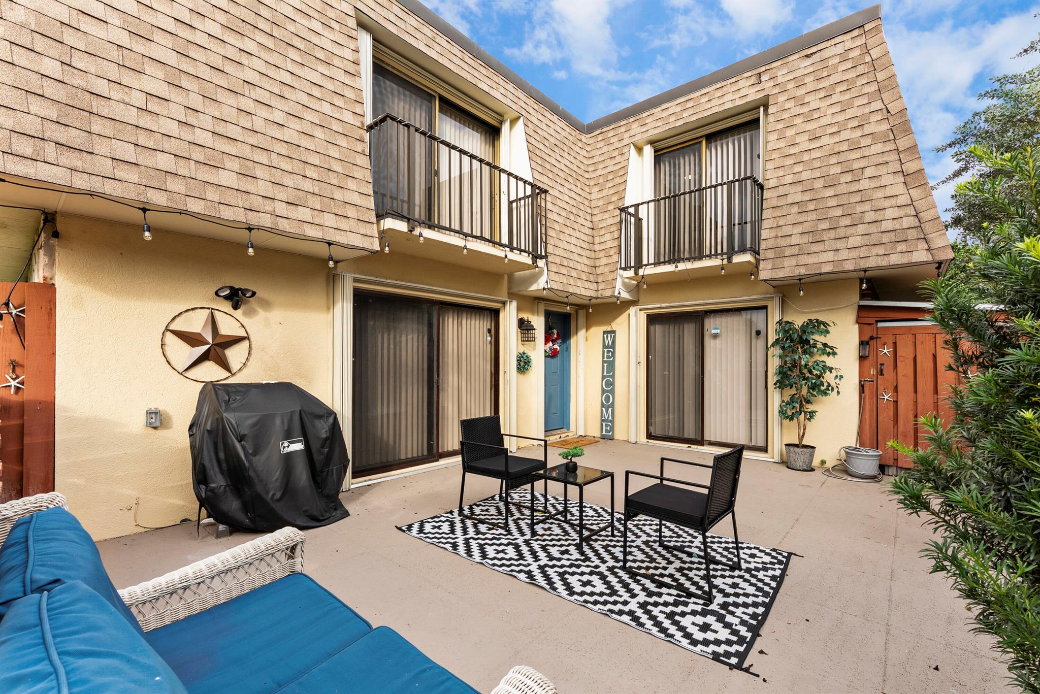 Delray Oaks West Condo