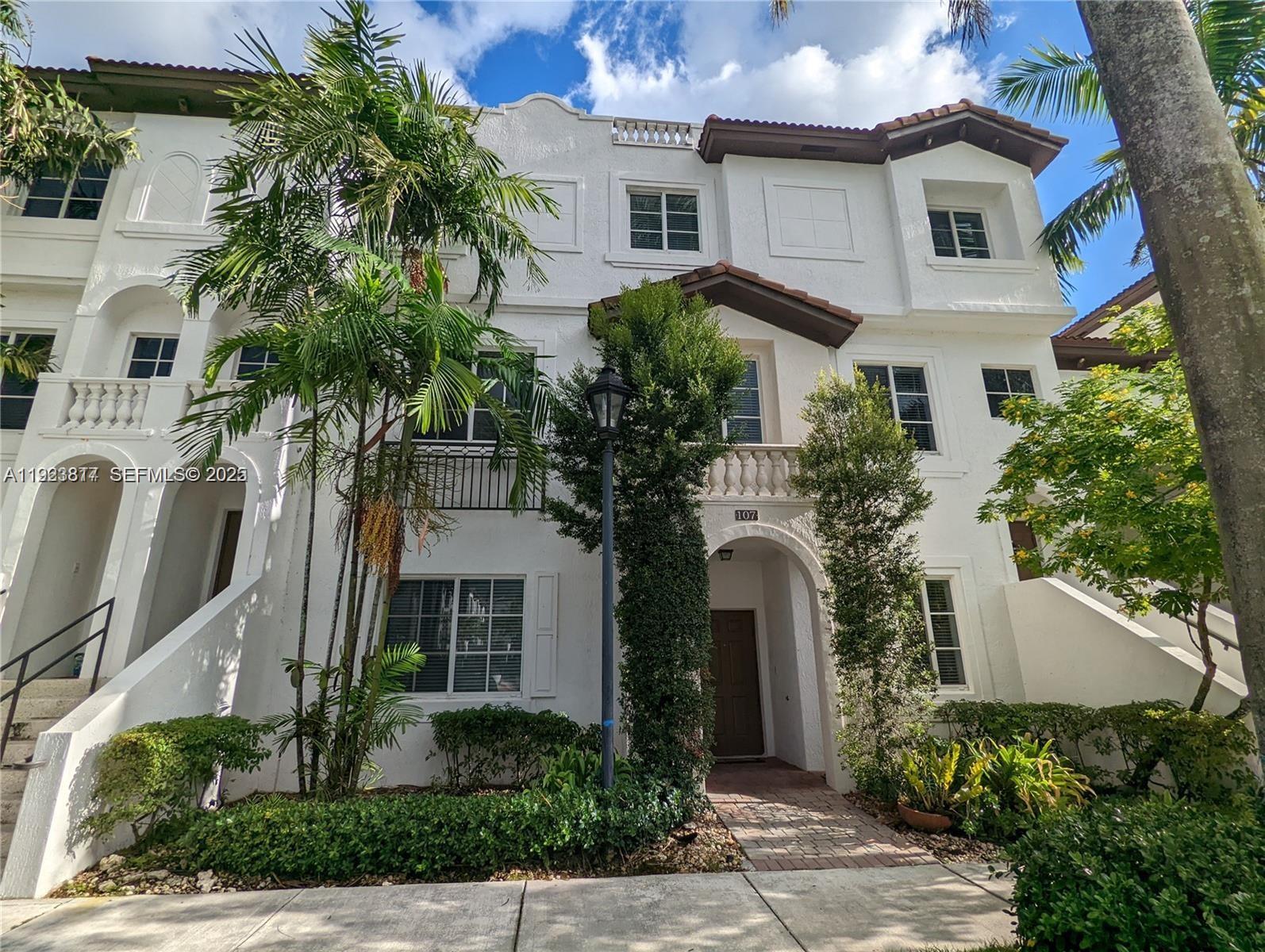 Boardwalk At Vizcaya Cond