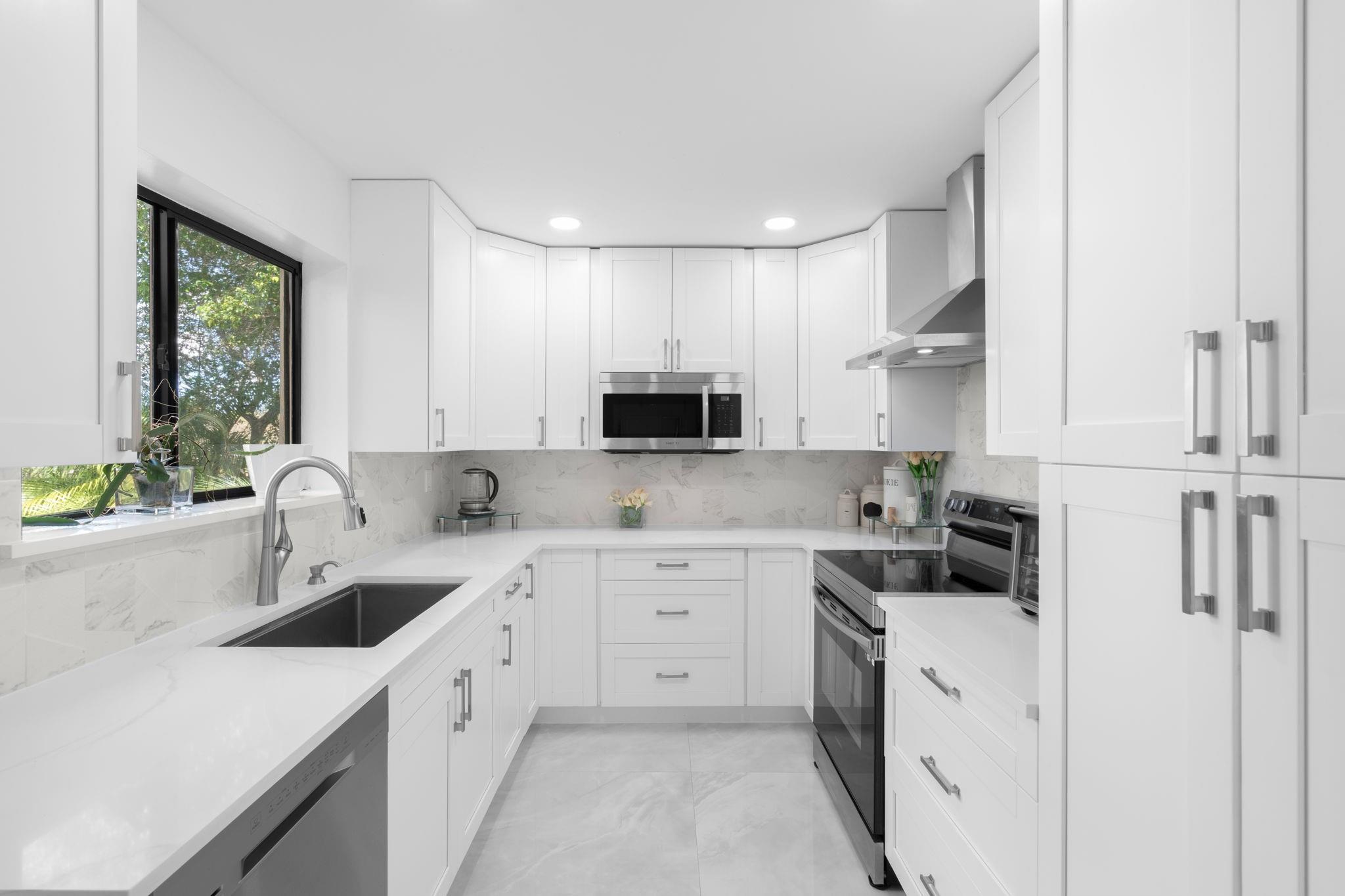 Patios Of Oakwood Condo