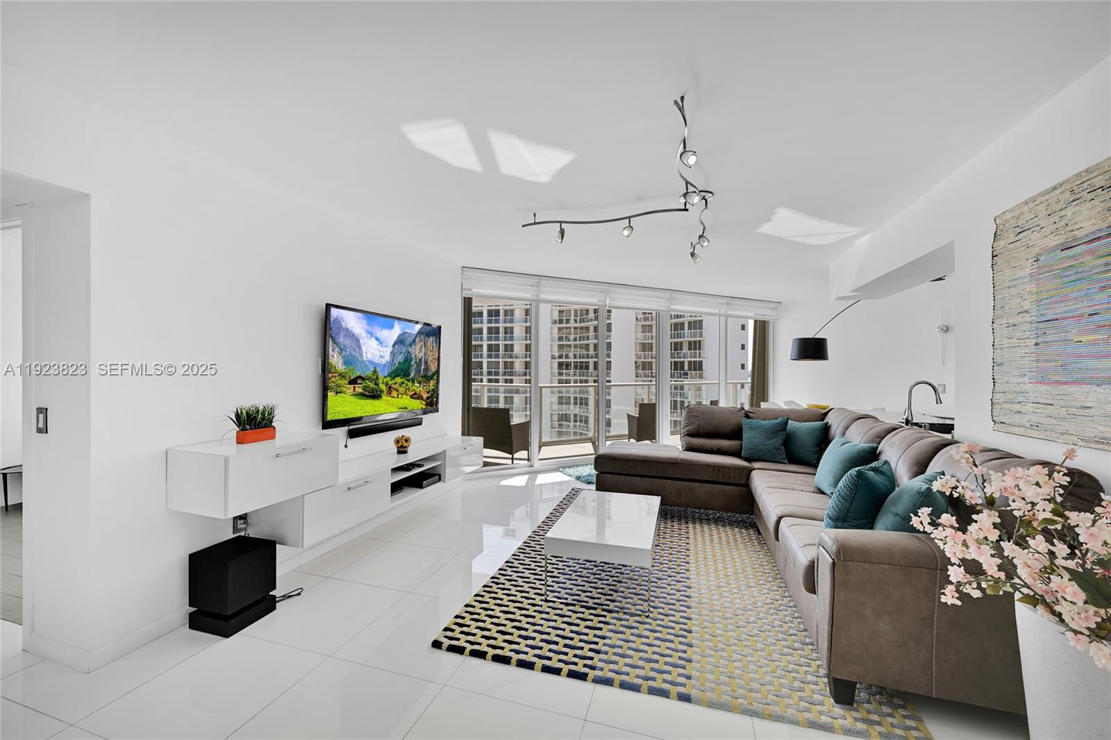 Condo for Rent in Sunny Isles Beach, FL