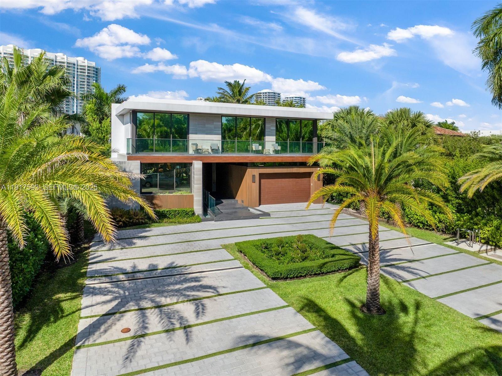 342 Parkway, Golden Beach, Florida 33160
