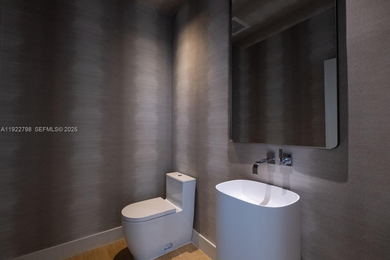 465 Brickell Ave 5701