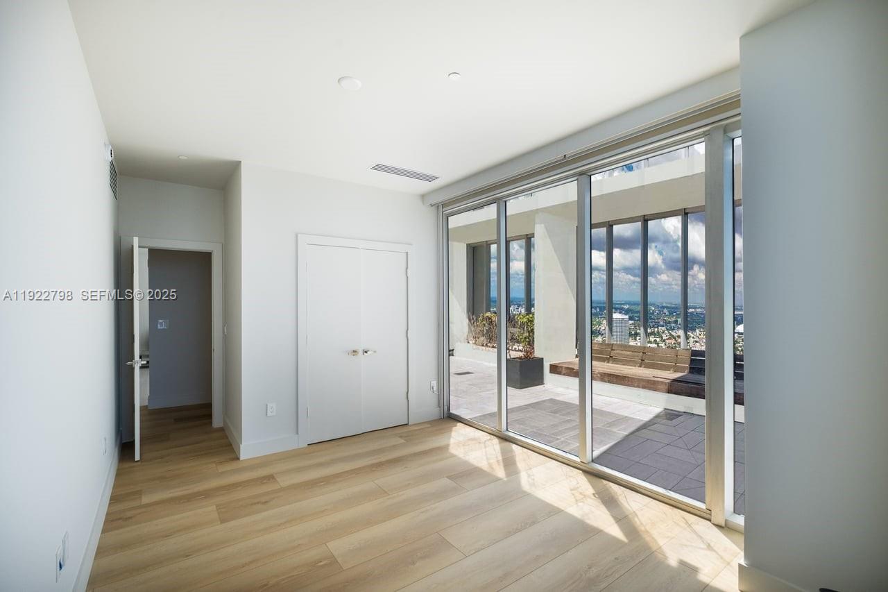 465 Brickell Ave 5701