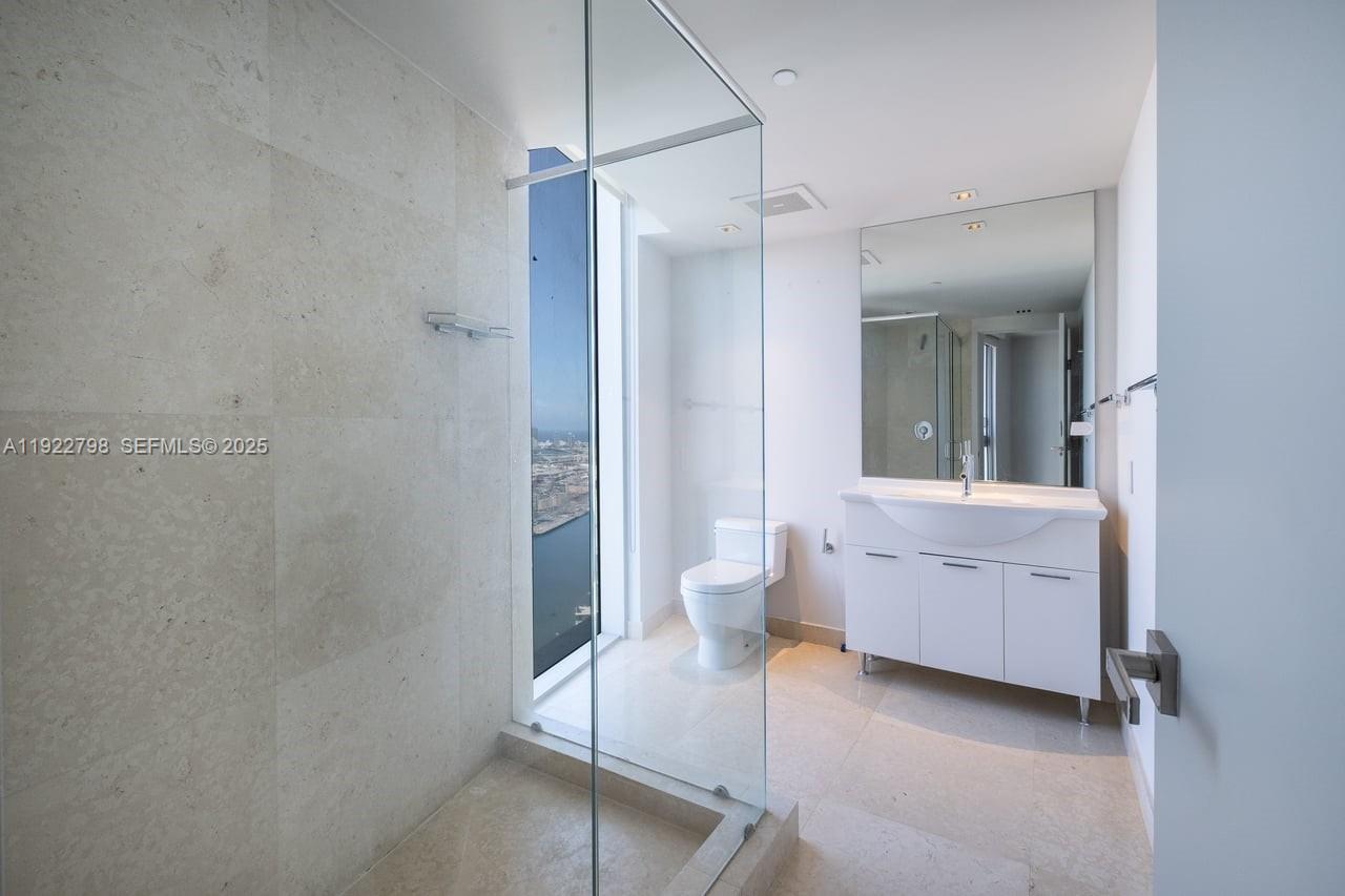 465 Brickell Ave 5701