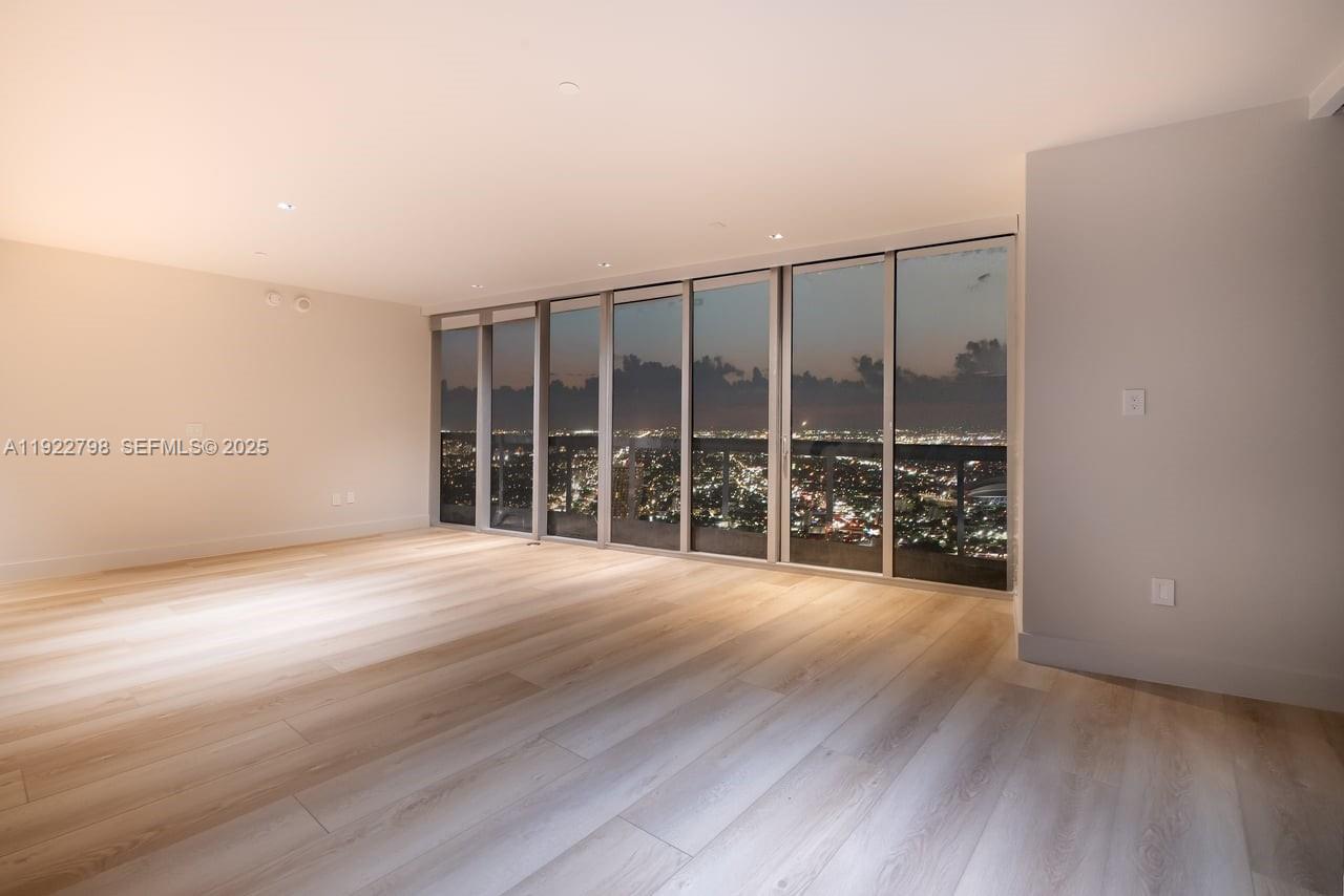 465 Brickell Ave 5701