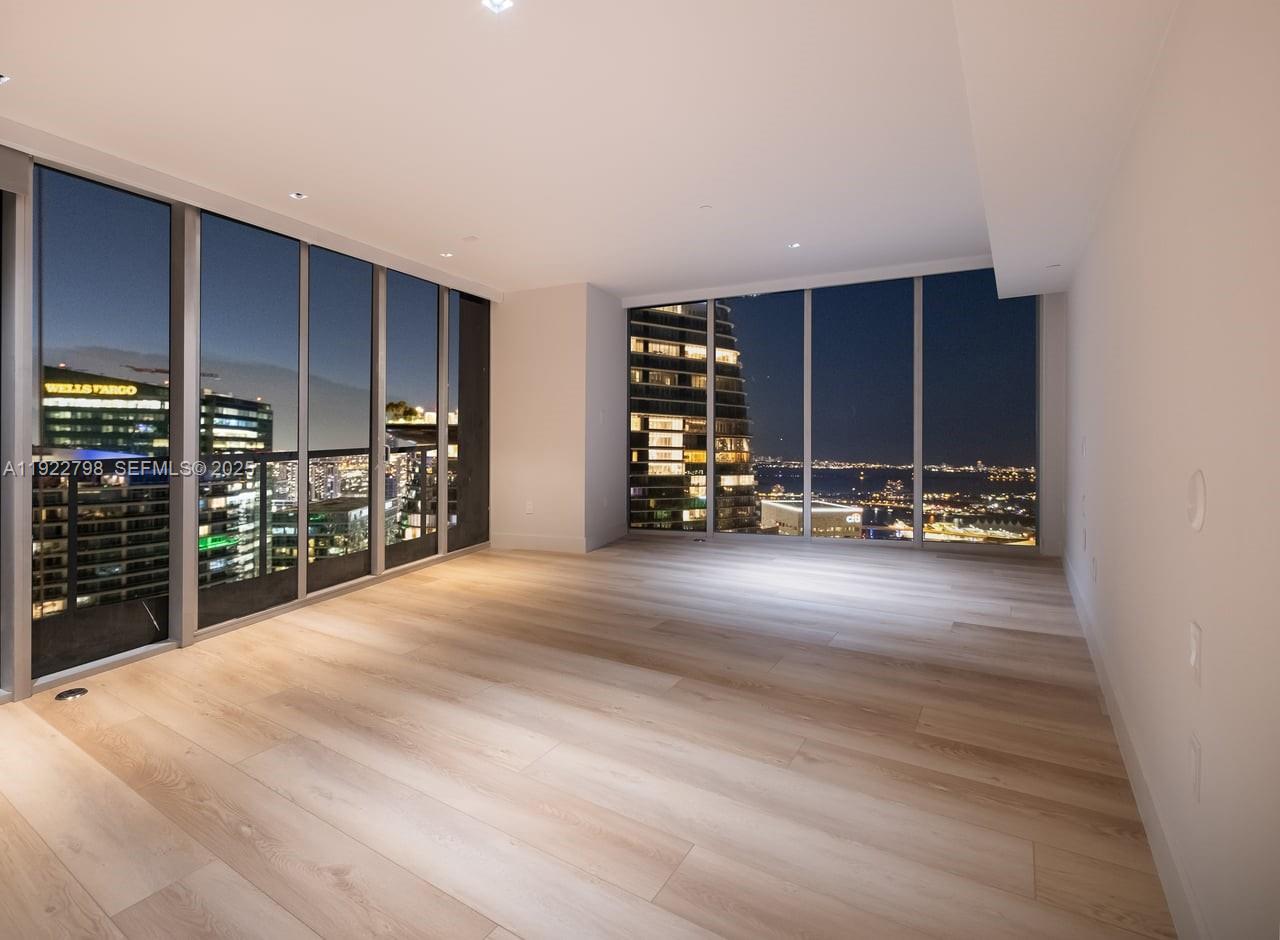 465 Brickell Ave 5701