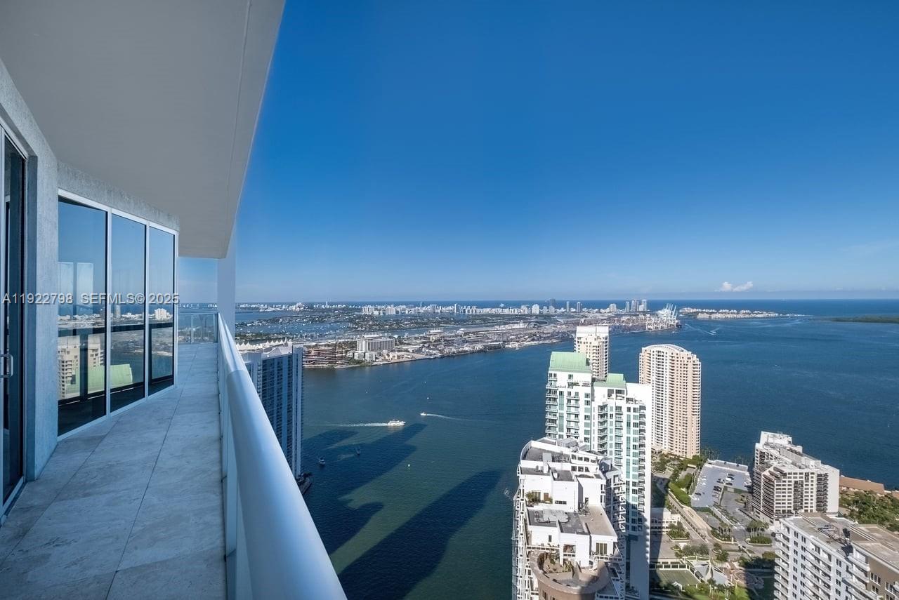 465 Brickell Ave 5701