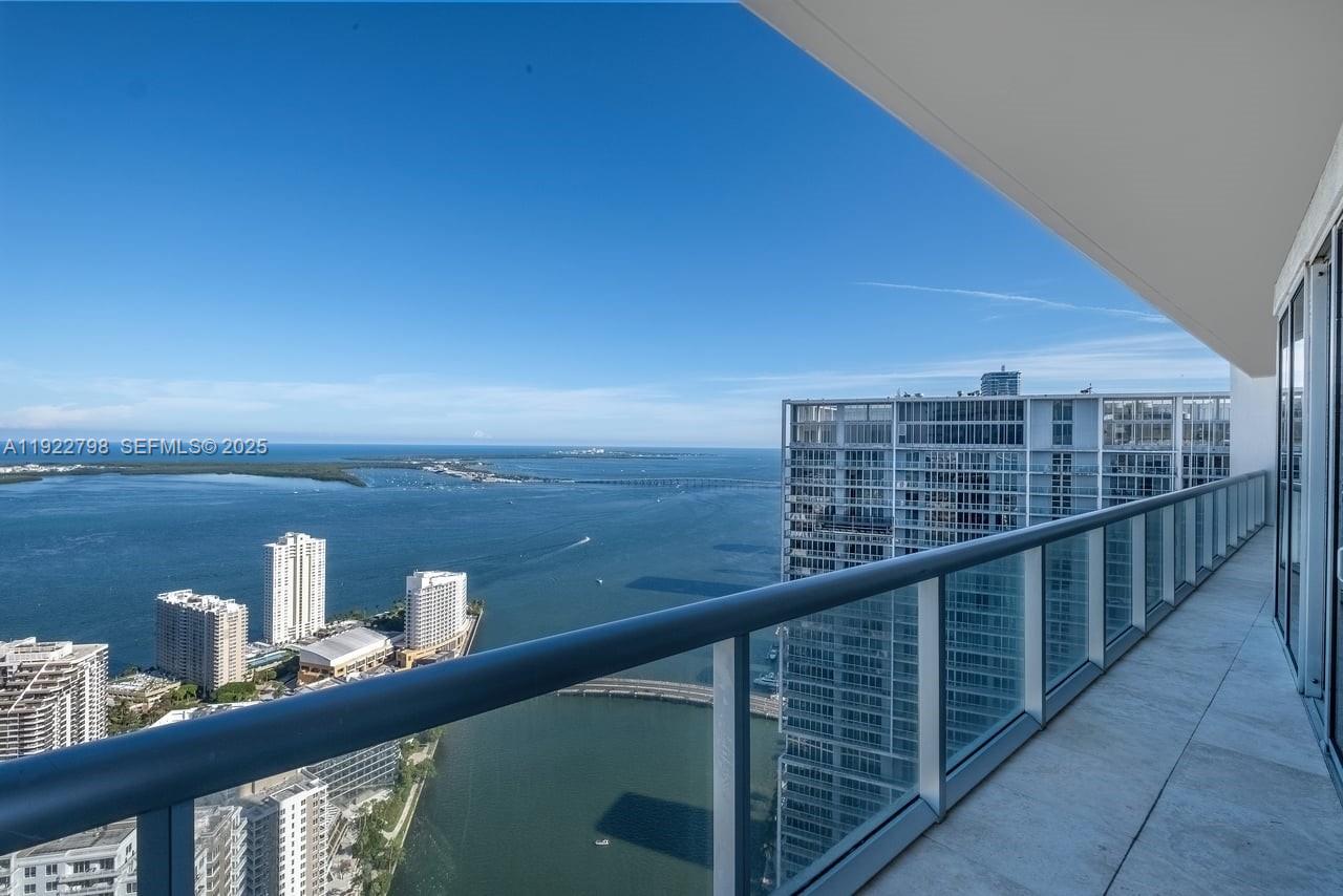 465 Brickell Ave 5701