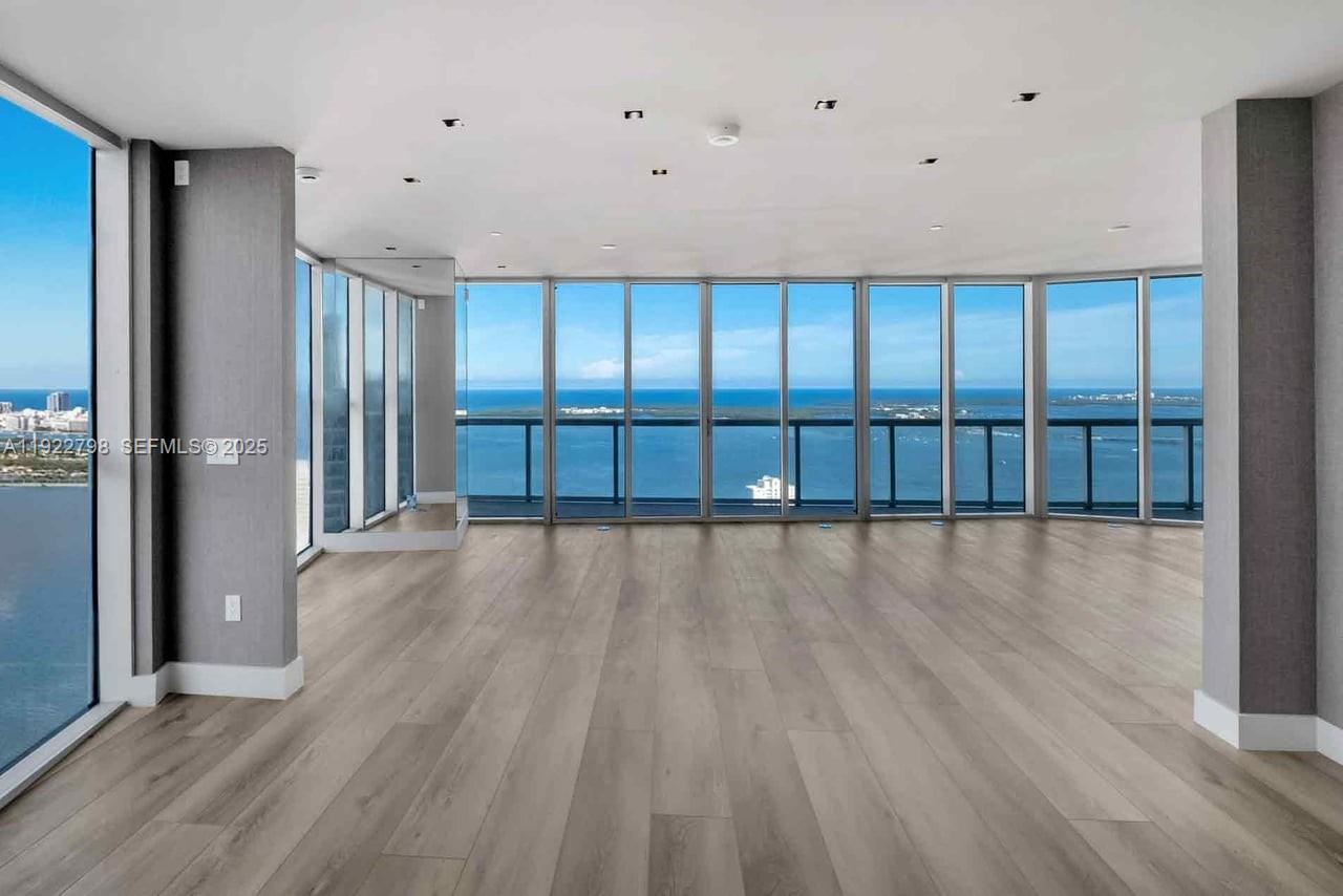 465 Brickell Ave 5701