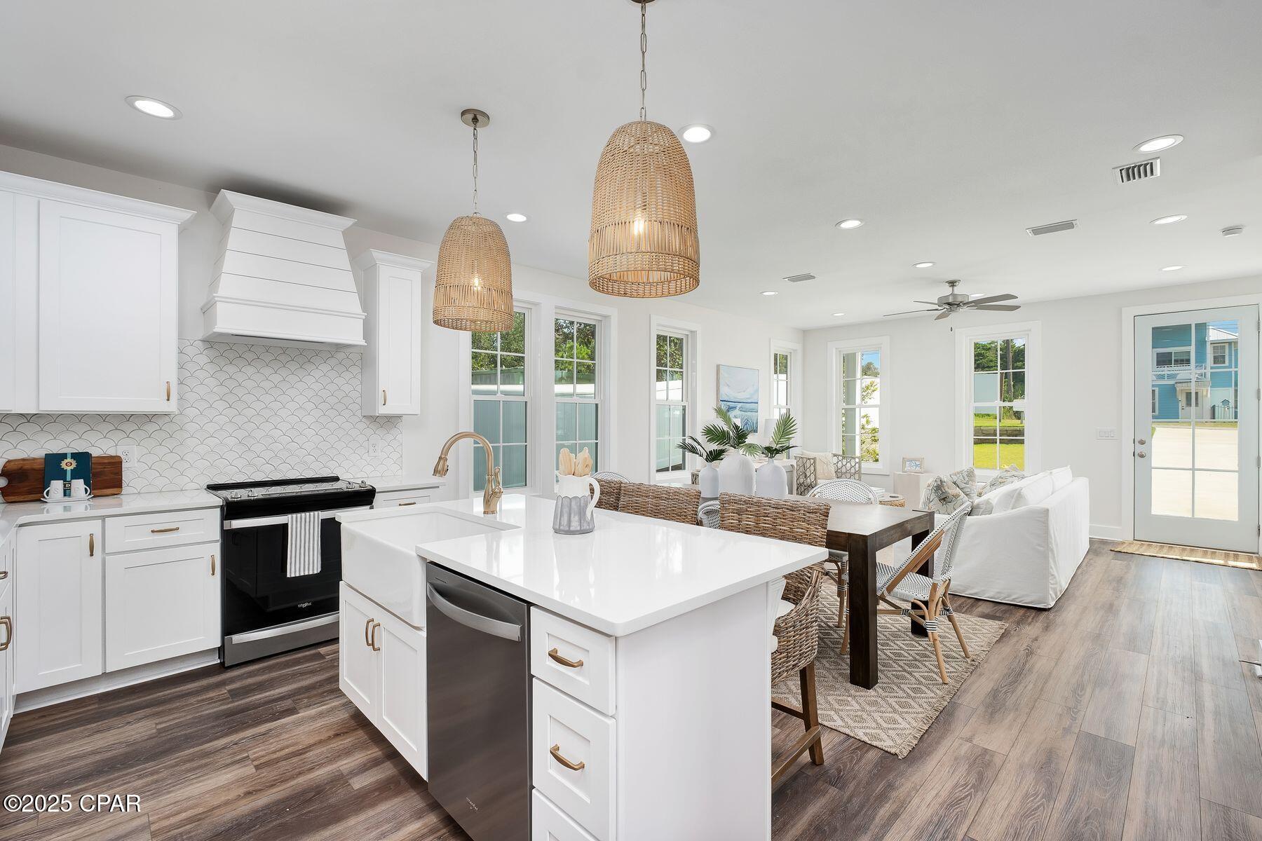 Image 11 For 19905 Charlie Claude Drive